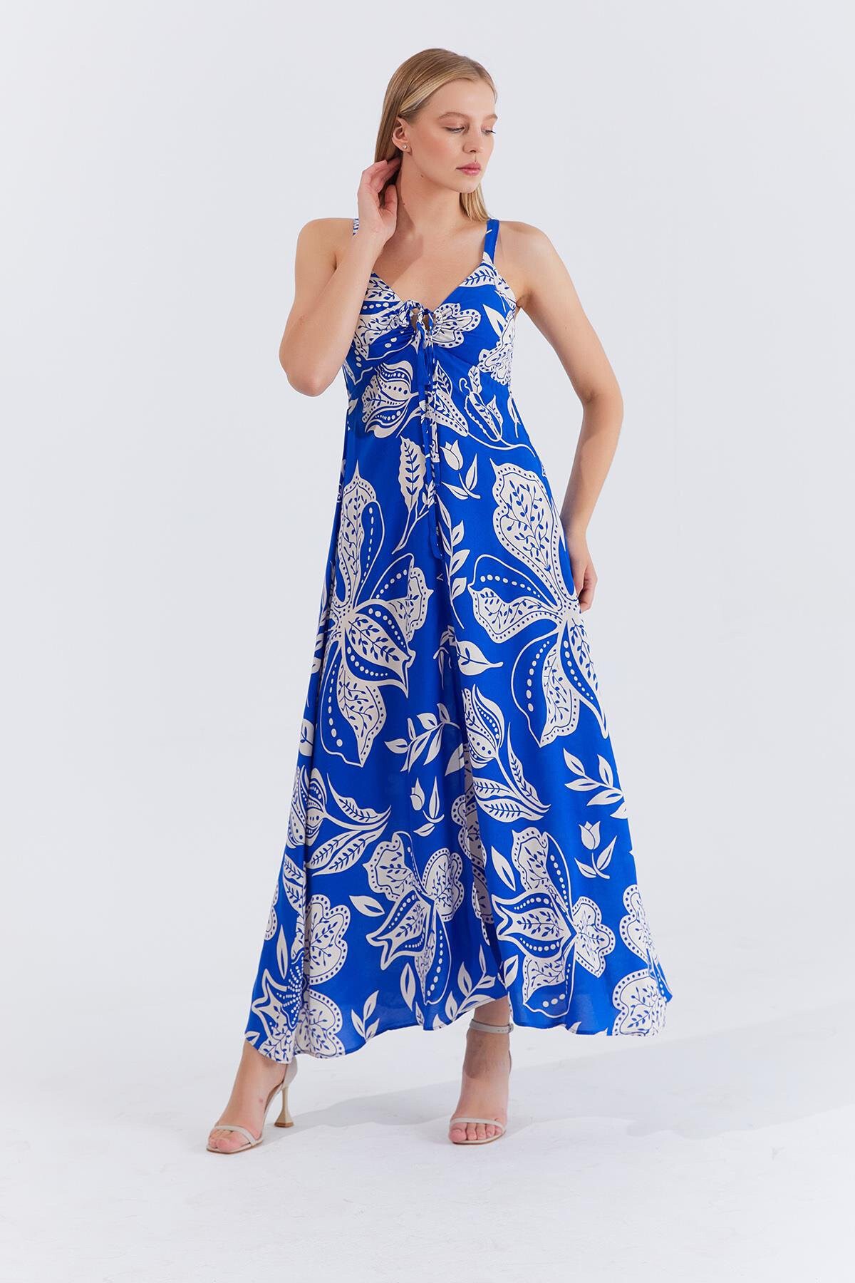 Saks Askılı Bağlama Detaylı Desenli Midi Boy Elbise