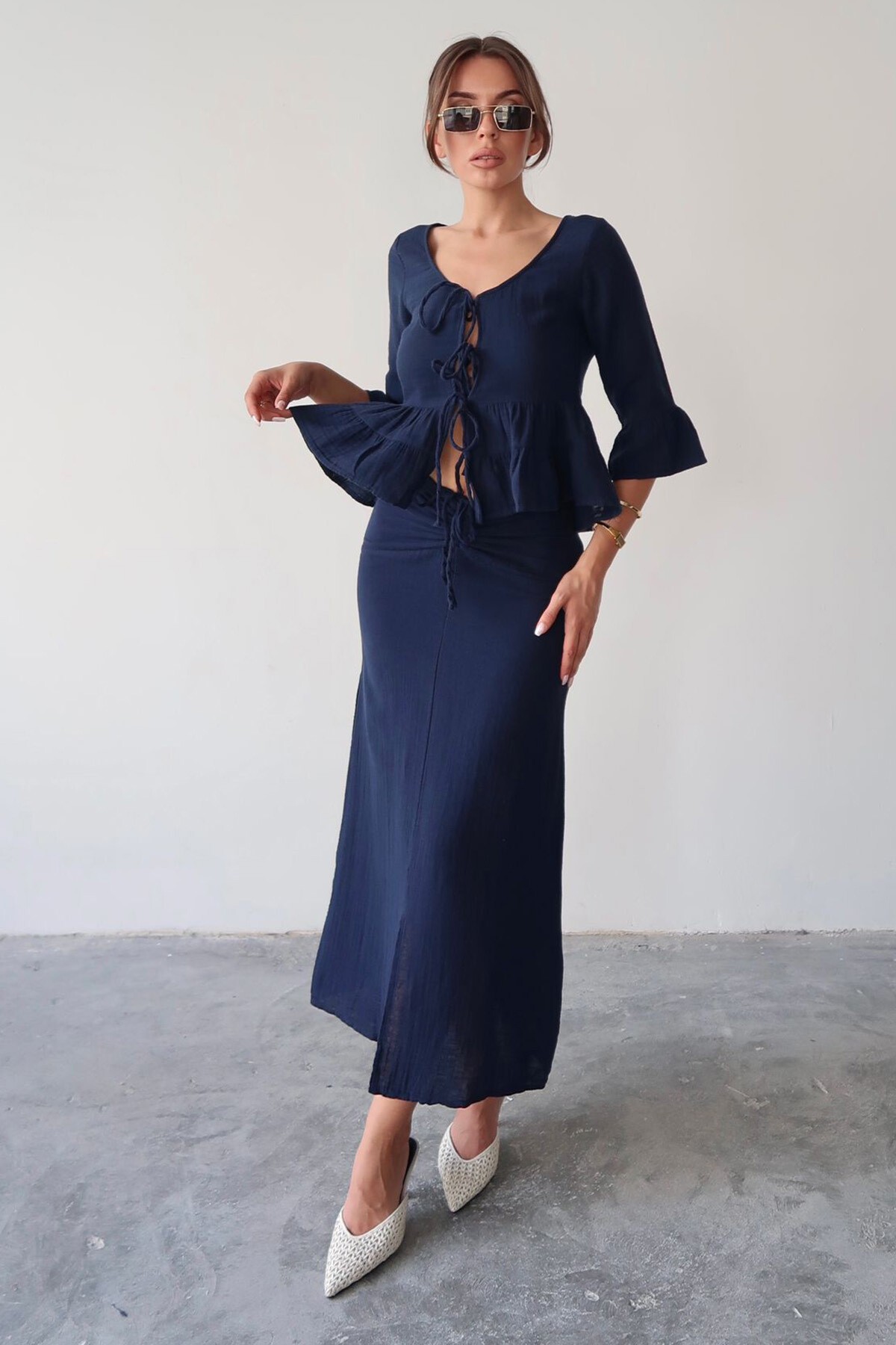 Bağlama Detaylı Fırfırlı Bluz