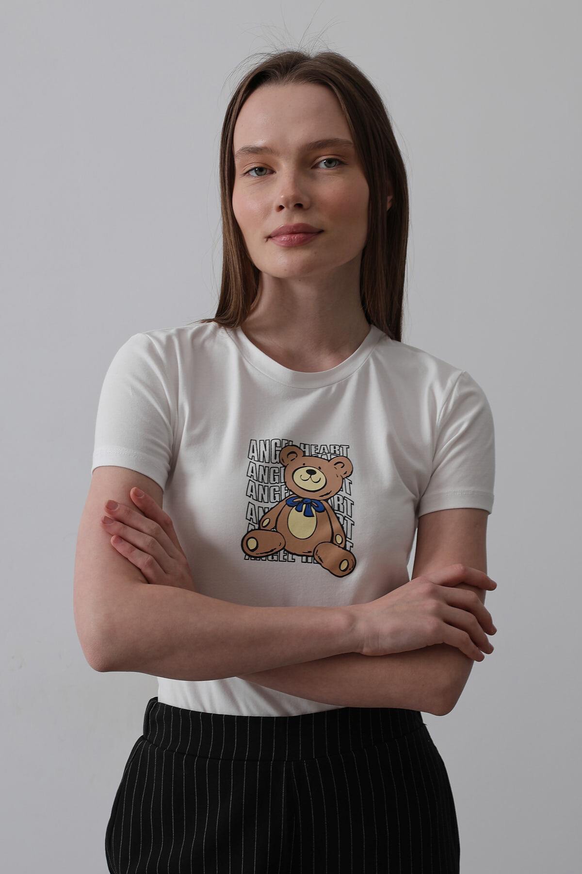 Ekru Bisiklet Yaka Baskı Detaylı T-Shirt