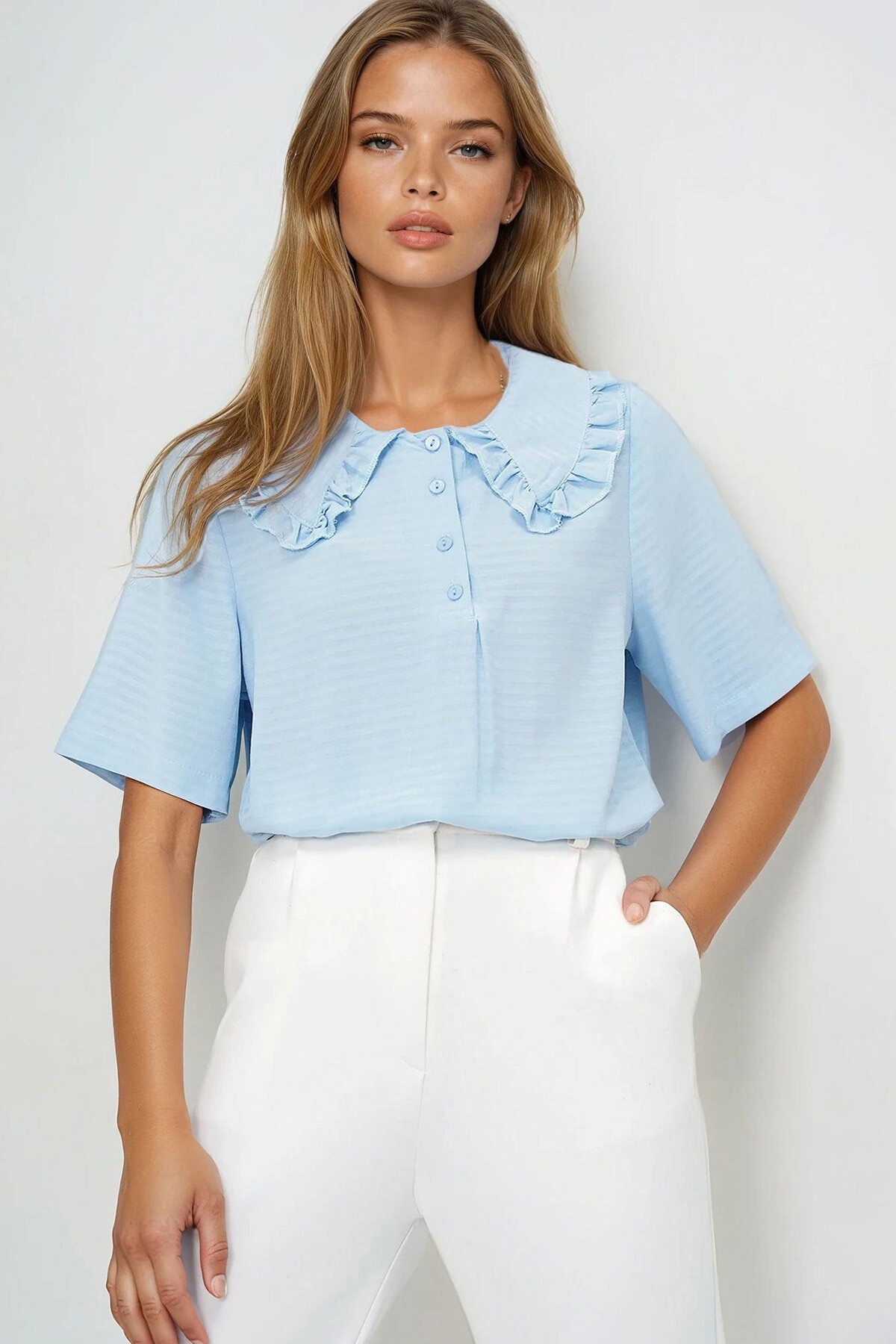 Bebe Mavi Kendinden Desenli Yarım Pat Yakası Fırfırlı Yazlık Dokuma Bluz