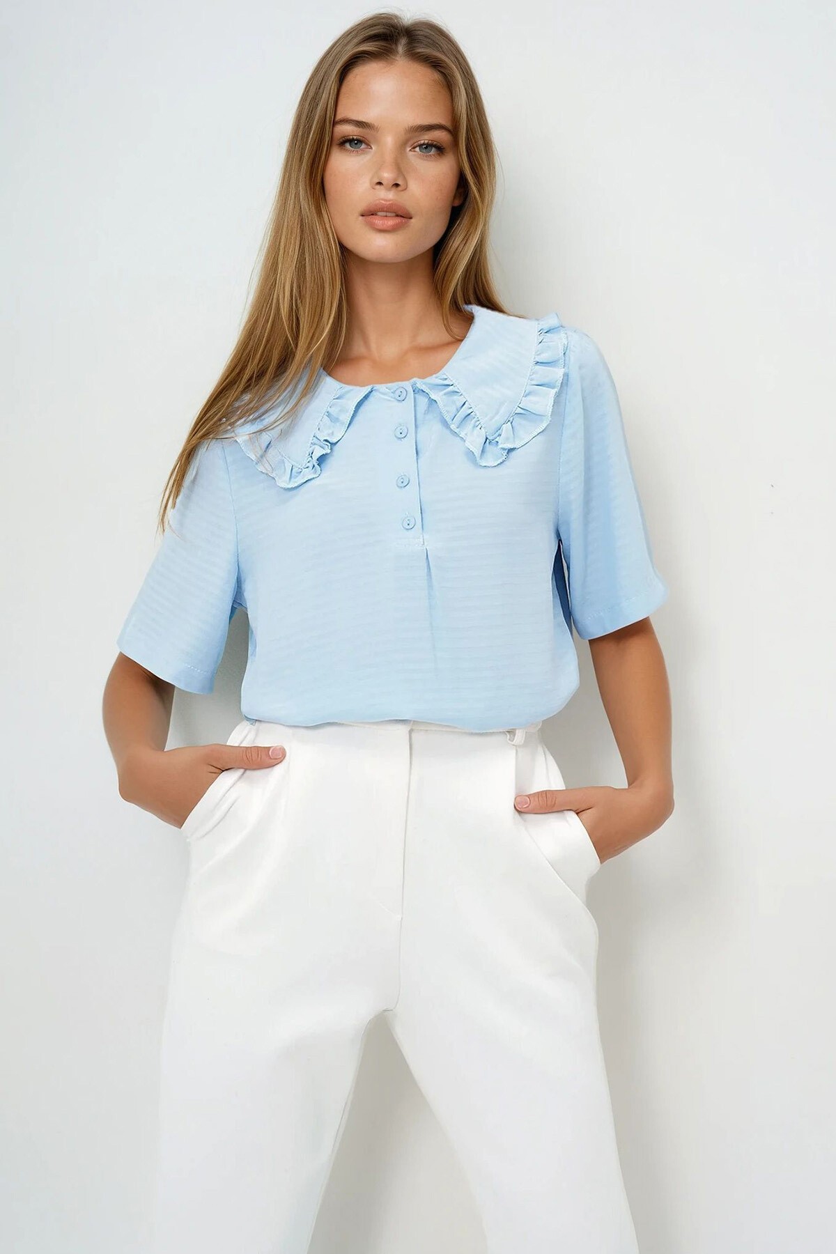 Bebe Mavi Kendinden Desenli Yarım Pat Yakası Fırfırlı Yazlık Dokuma Bluz