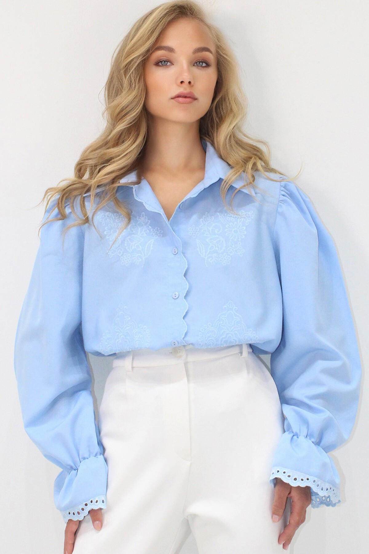 Bebe Mavi Prenses Kol Güpür Nakışlı Dokuma Gömlek