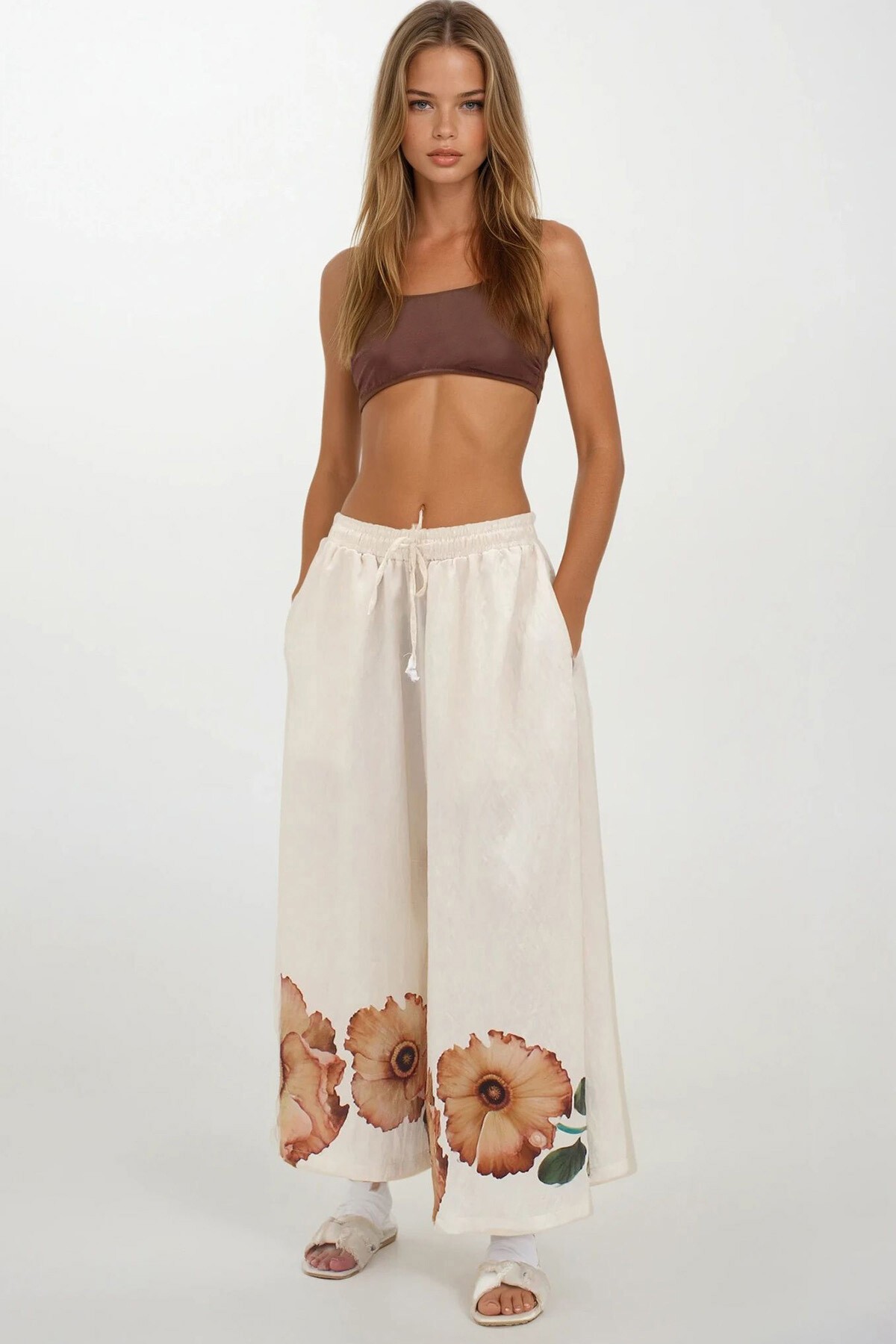 Bej Çift Cepli Beli Lastikli  Baskılı Kendinden Dokulu Bol Paça Aerobin Pantolon