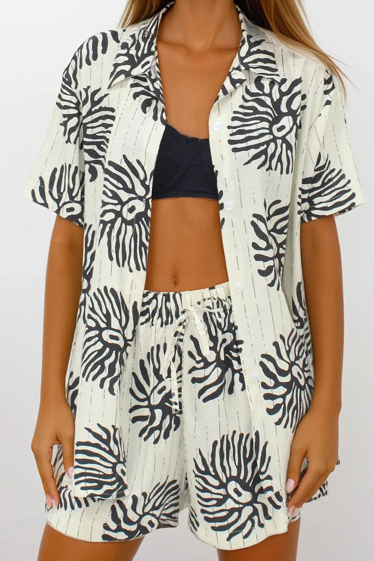 Bej Çift Cepli Beli Lastikli Şort Oversize Gömlek Takım