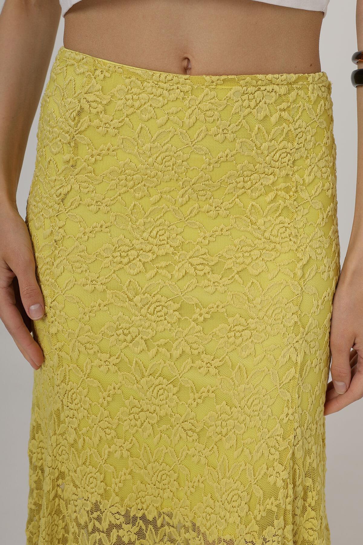 Sarı Beli Lastikli Astarlı Dantel İşlemeli Midi Boy Etek