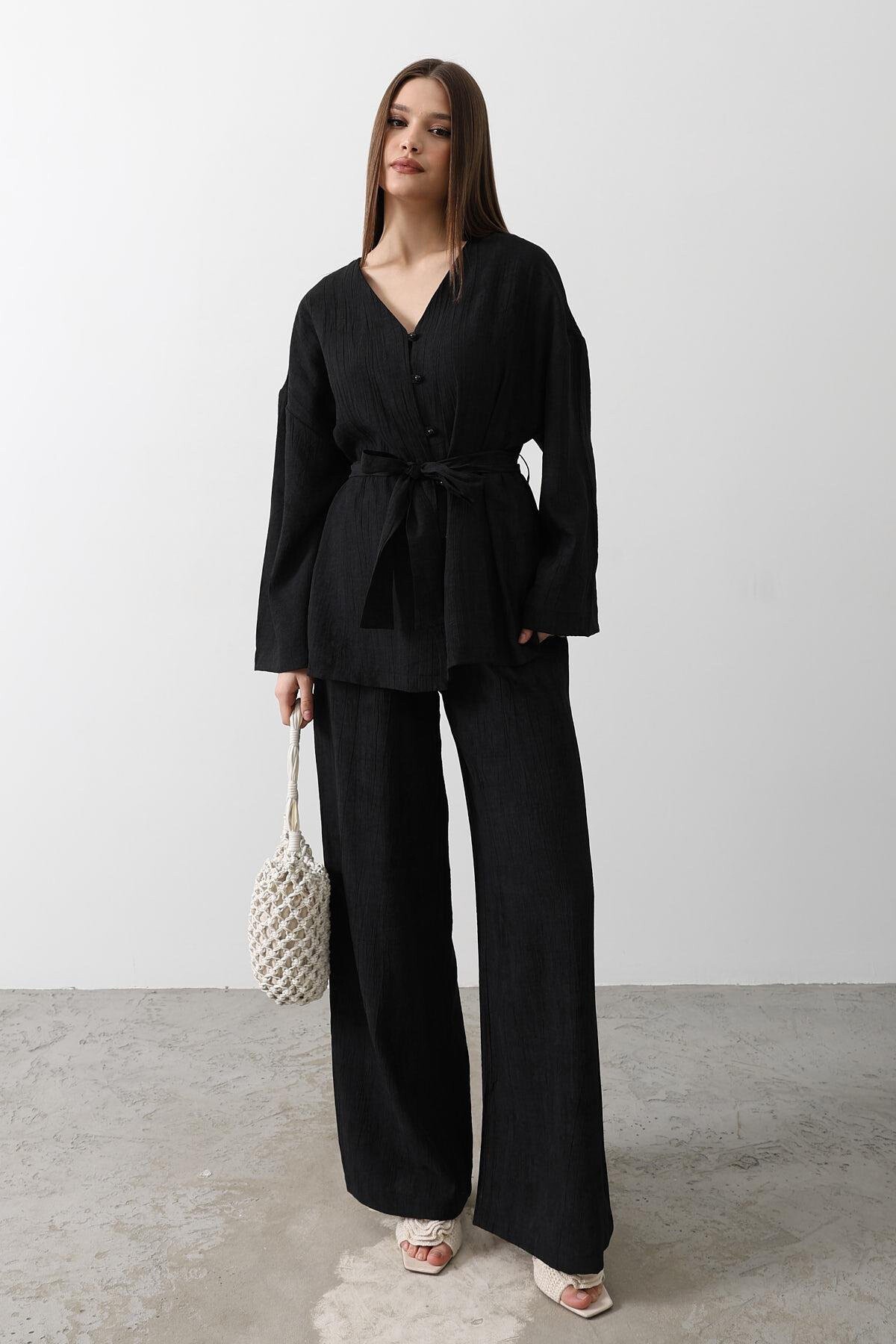 Siyah Beli Bağlamalı Tunik Ve Beli Bağlamalı Pantolon Takım