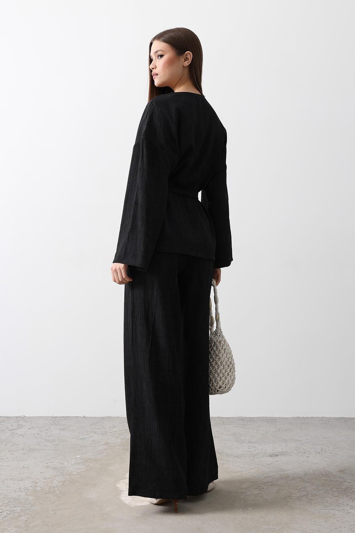 Siyah Beli Bağlamalı Tunik Ve Beli Bağlamalı Pantolon Takım