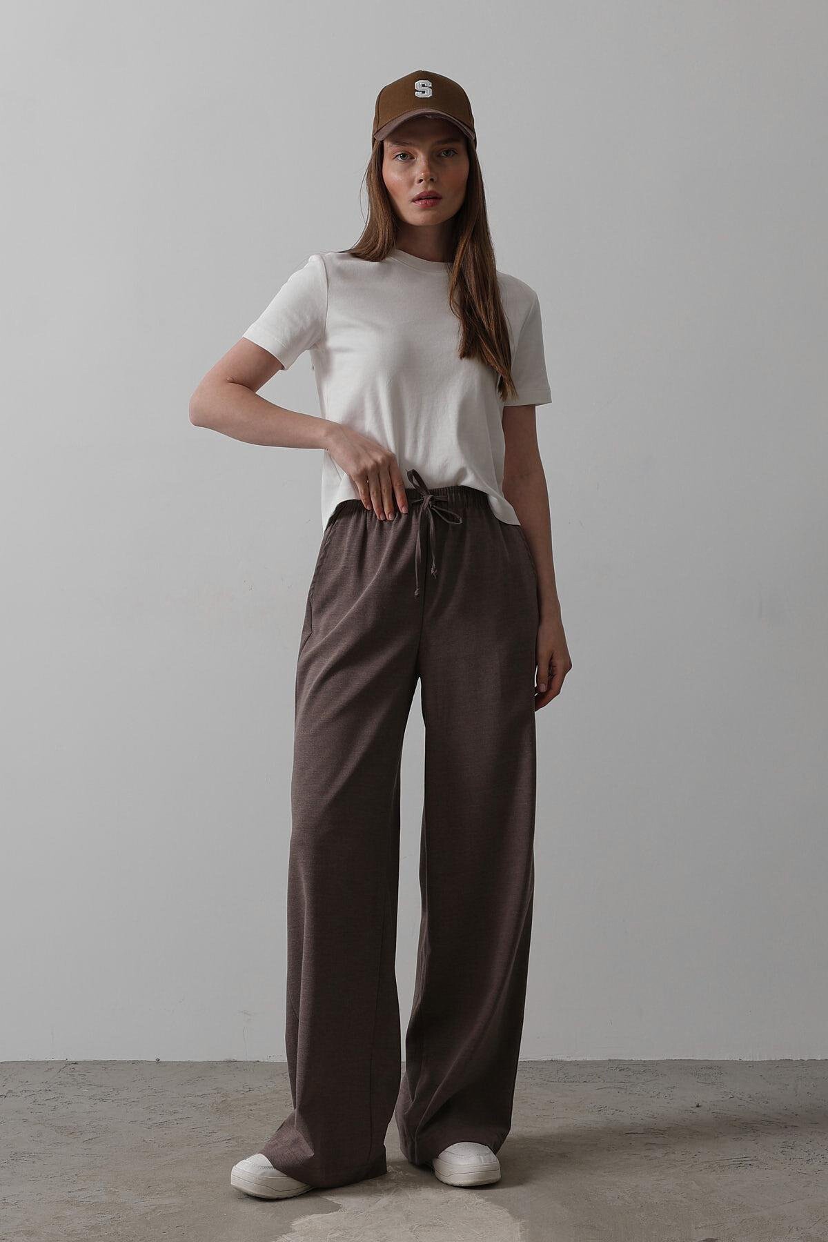 Kahve Çift Cepli Beli Lastikli Bol Paça Pantolon