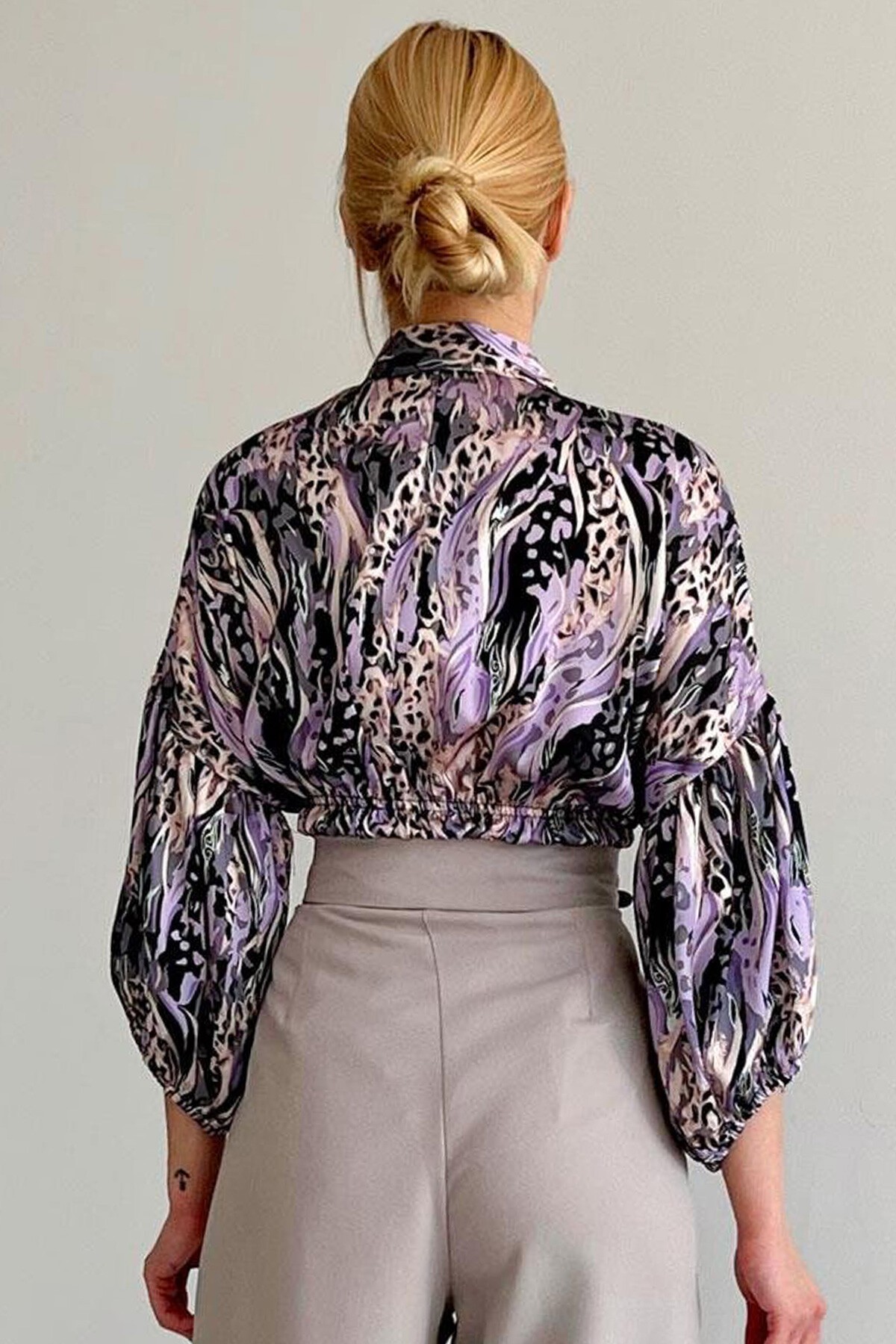 Lila Beli Lastikli Saten Gömlek