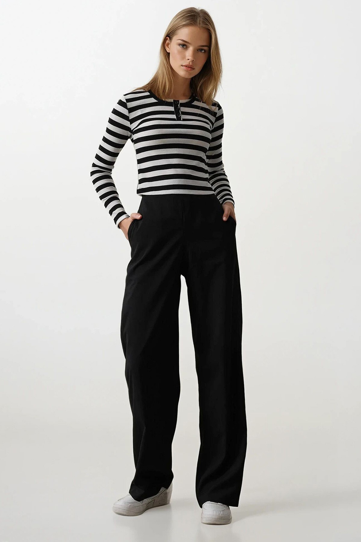 Siyah Çift Cepli Beli Yarım Lastikli Palazzo Pantolon