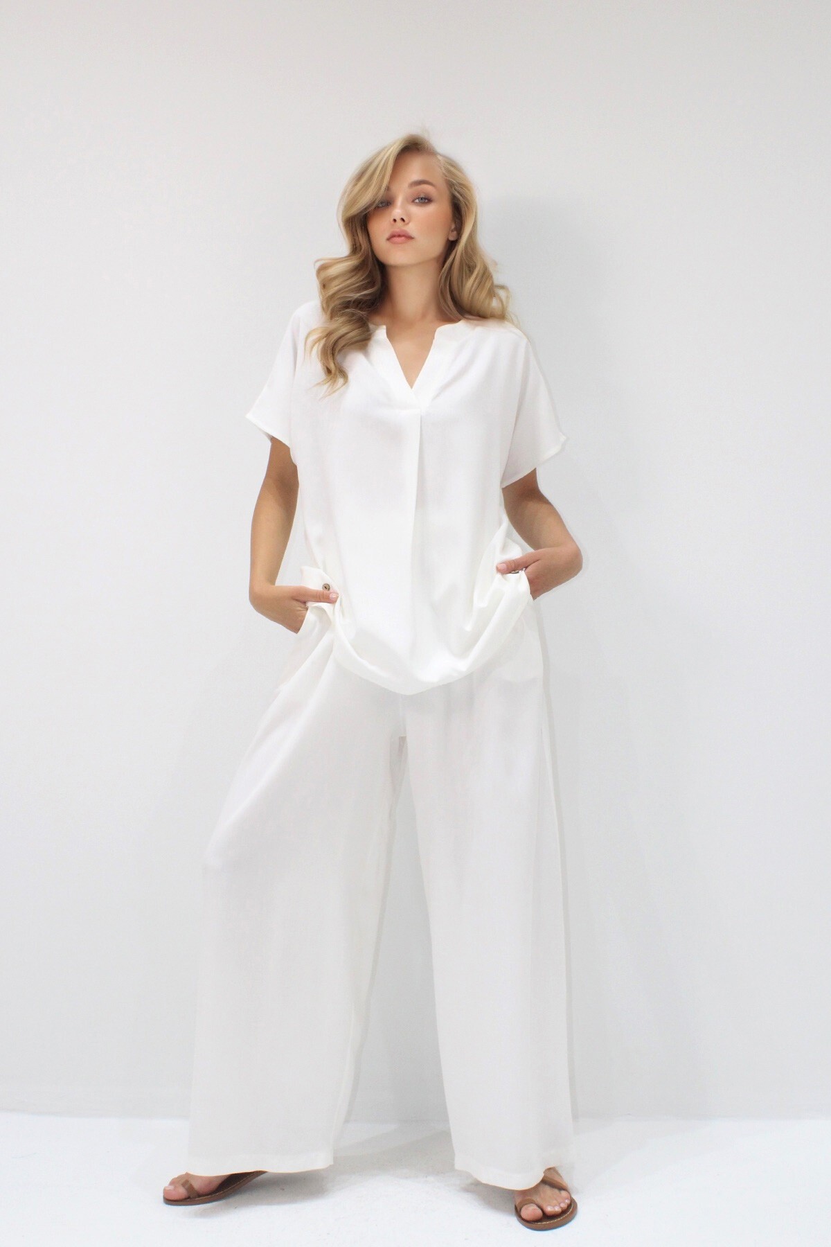 Beyaz Düğme Detaylı Rahat Kesim Viskon Dokuma İkili Takım