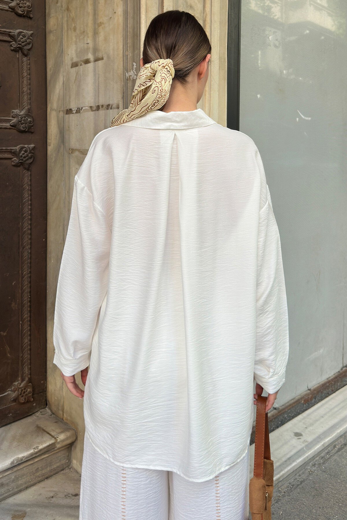 Beyaz Oversize Keten Gömlek