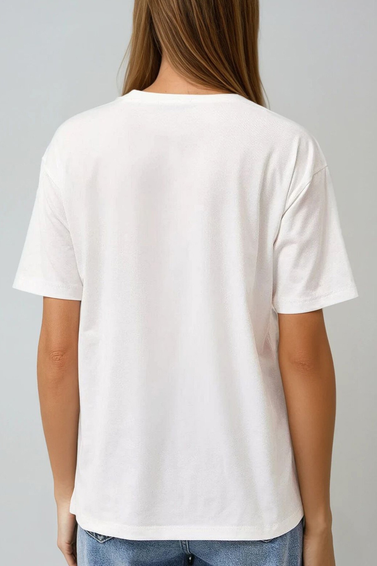 Beyaz Taşlı Baskılı Oversize T-Shirt