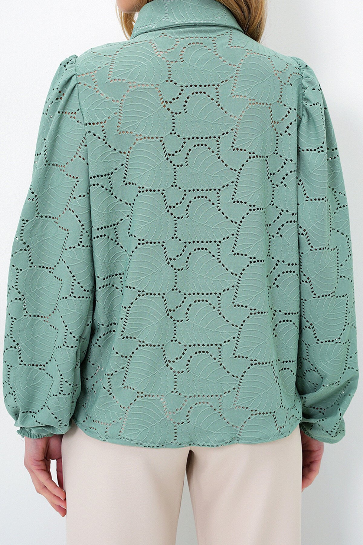 Çağla Yeşili Güpür Dokuma Premıum Gömlek