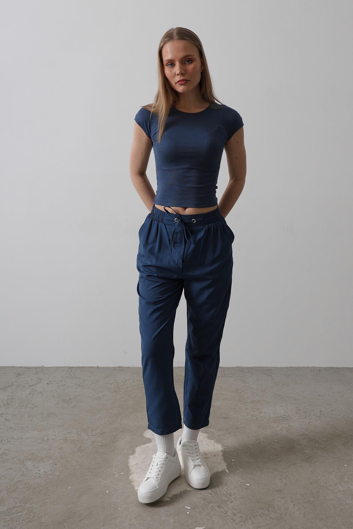İndigo Çift Cepli Beli Lastikli Bağlama Detaylı Pantolon