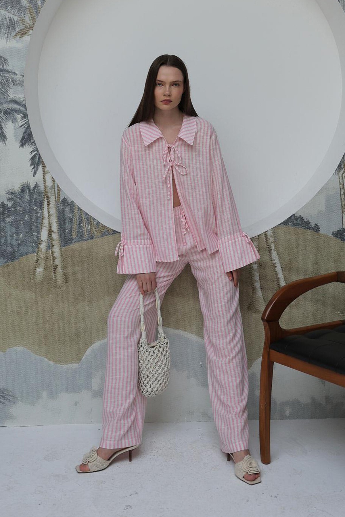 Pembe Çizgili Bağlamalı Detaylı Bluz Ve Pantolon Takım