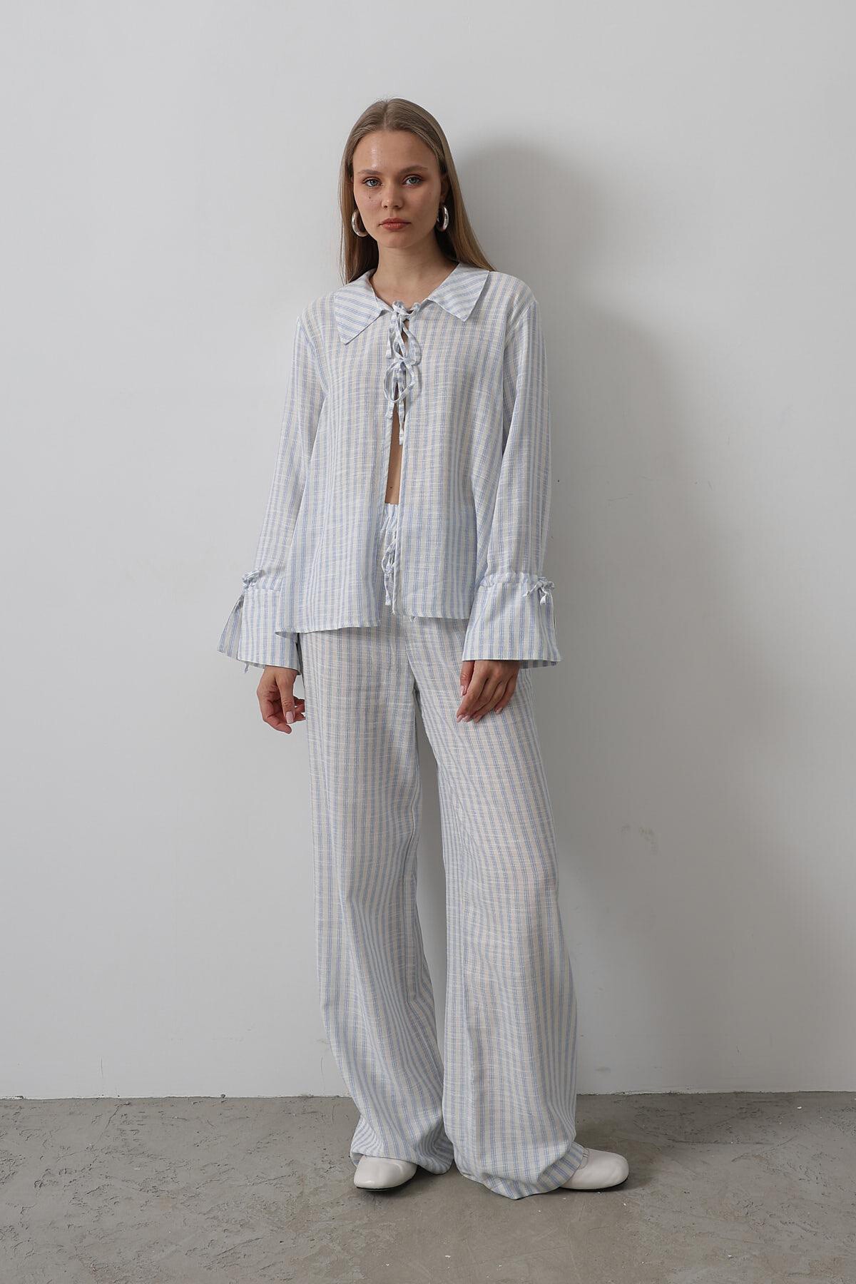 Mavi Çizgili Bağlamalı Detaylı Bluz Ve Pantolon Takım