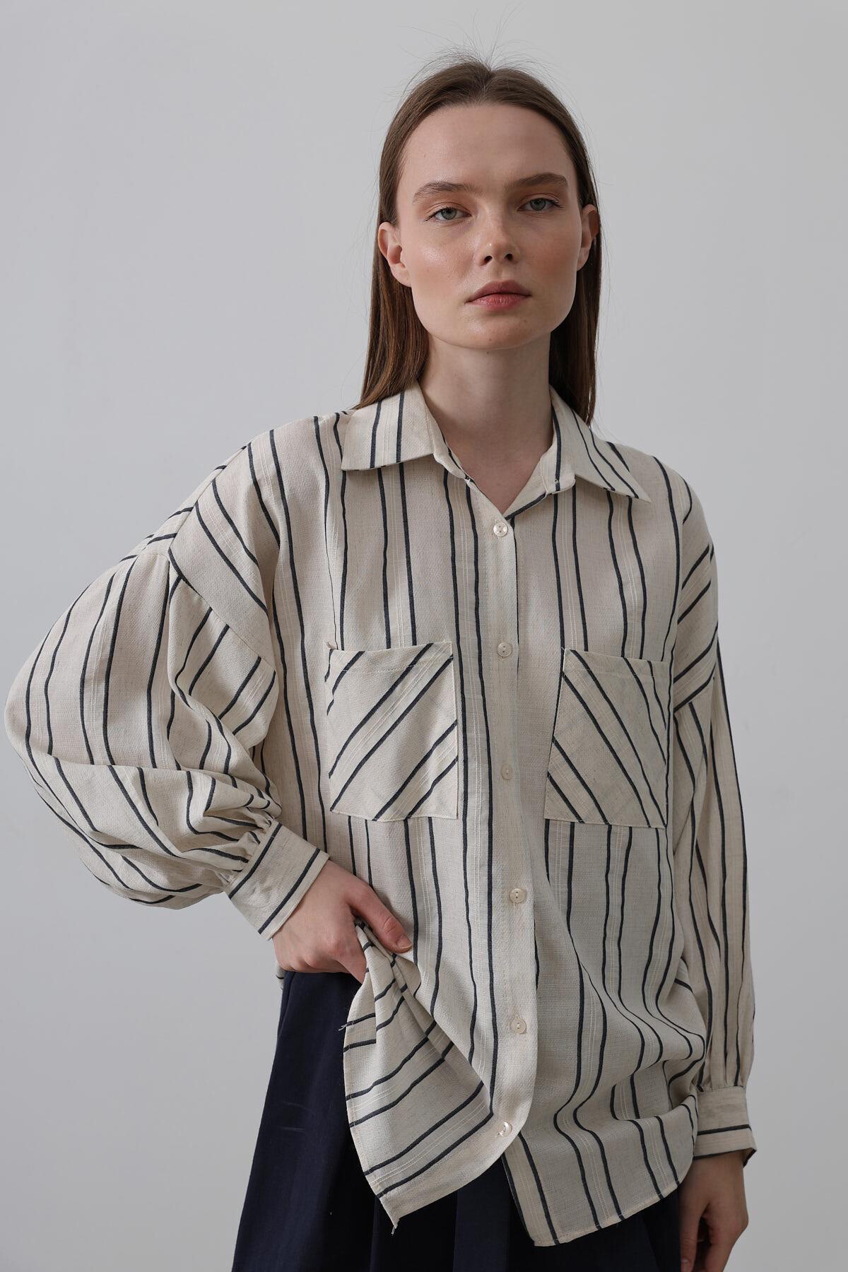 Lacivert-Bej Çizgili Çift Cepli Oversize Gömlek