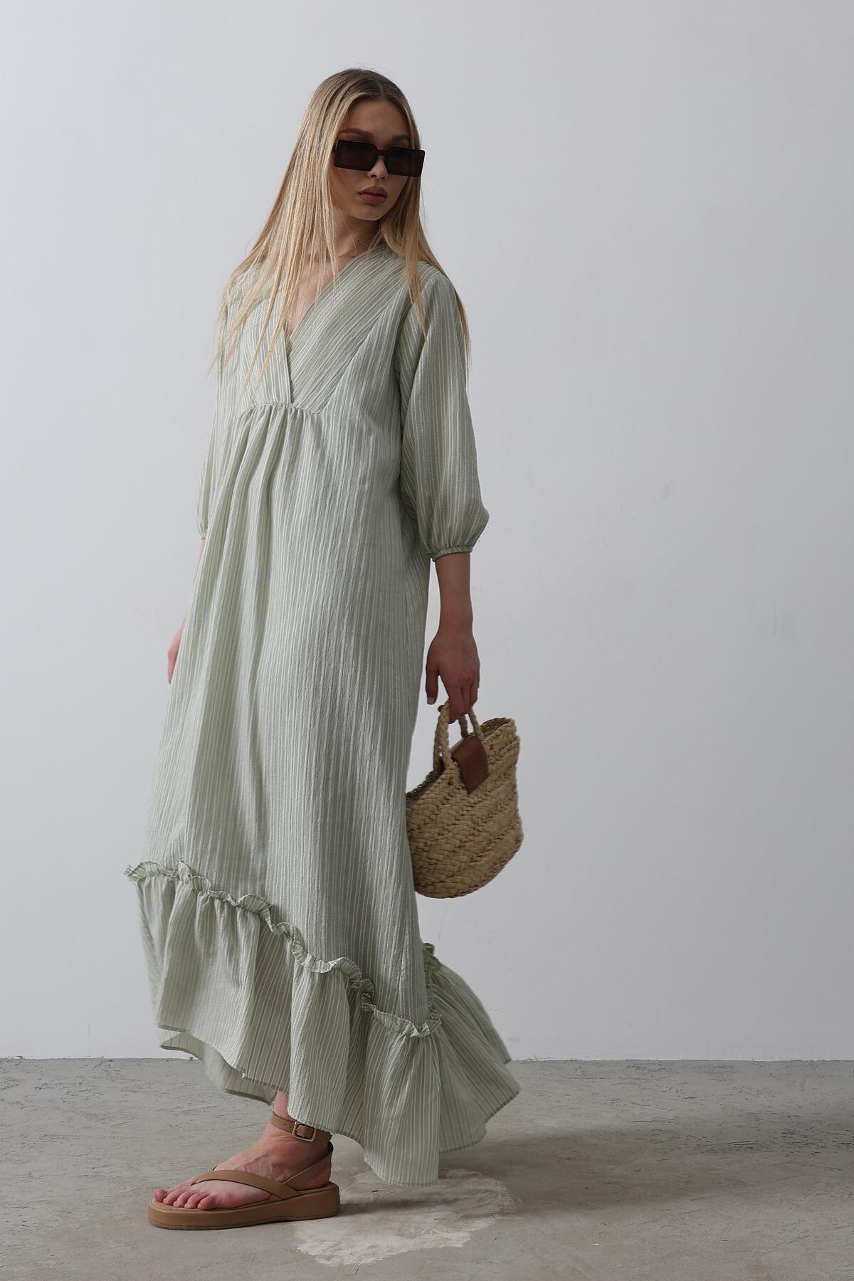 Haki Asimetrik Kesim V Yaka Eteği Fırfırlı Çizgili Oversize Elbise