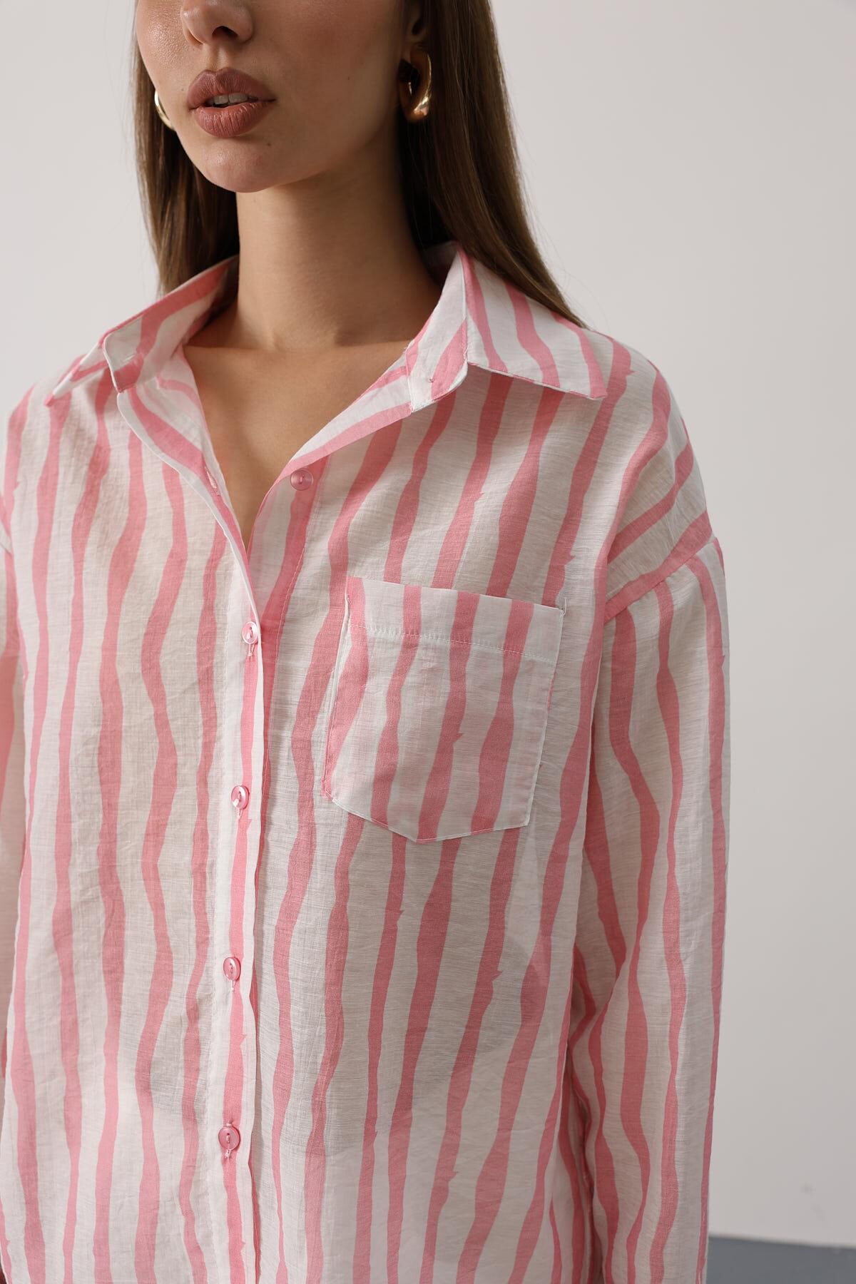 Pembe Çizgili Cep Detaylı Uzun Kol Oversize Gömlek