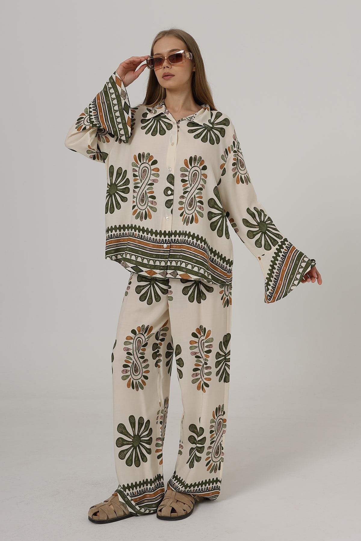 Haki Desenli Kolları Volanlı Gömlek Ve Beli Lastikli Pantolon Takım