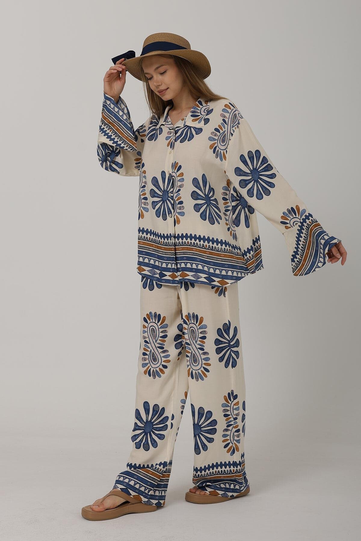 Mavi Desenli Kolları Volanlı Gömlek Ve Beli Lastikli Pantolon Takım