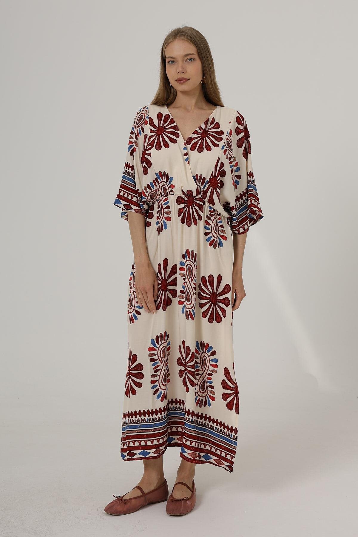 Kırmızı Kruvaze Yaka Desenli Maxi Boy Elbise