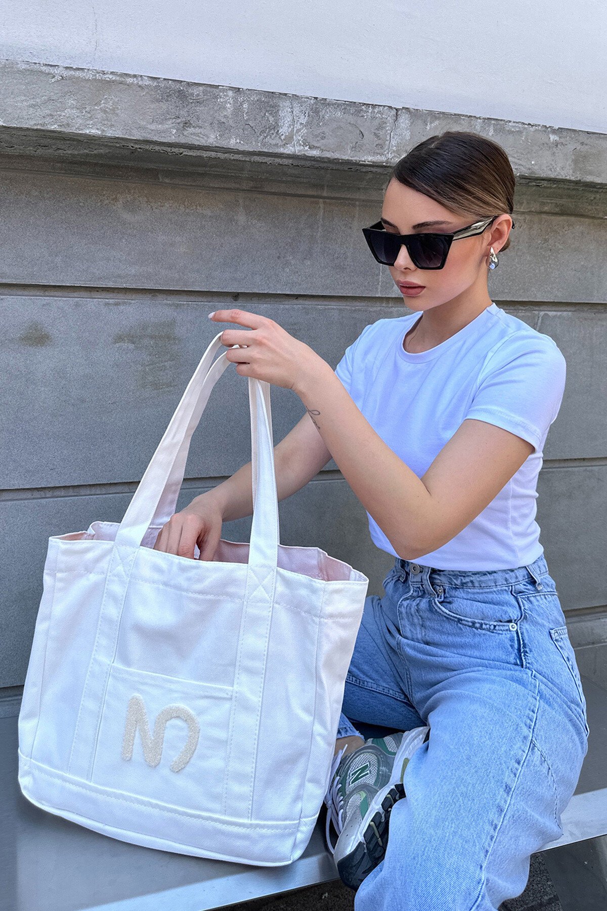 Ekru Cep Detaylı Bez Çanta