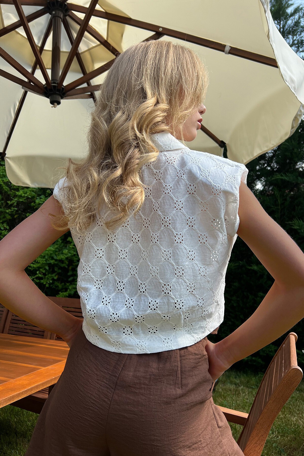 Ekru Güpür Dokuma Vatkalı Gizli Patlı Premium Gömlek