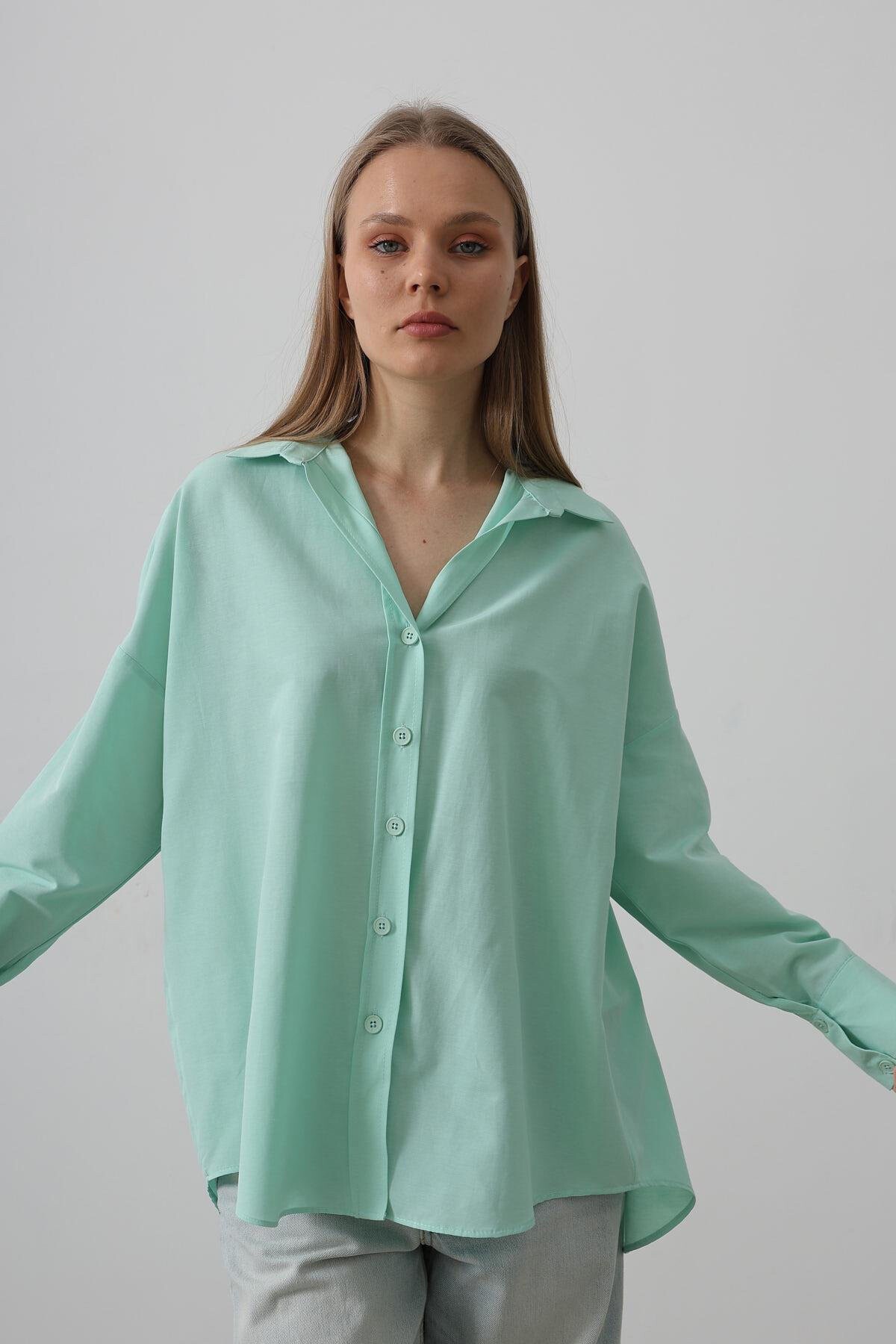 Mint Geniş Manşet Detaylı Oversize Gömlek