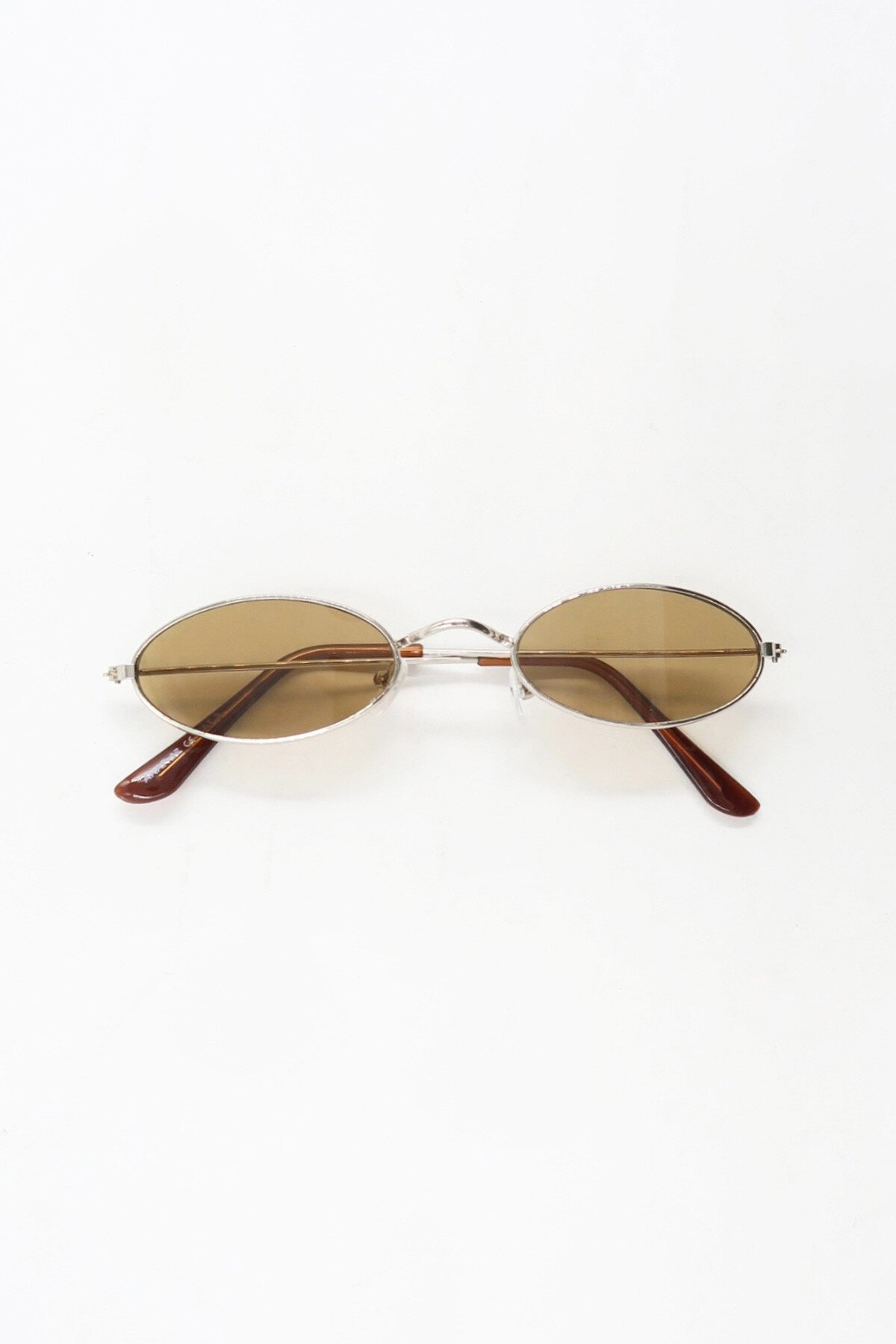 Gümüş Oval Şekilli Gold Metal Çerçeveli Güneş Gözlüğü