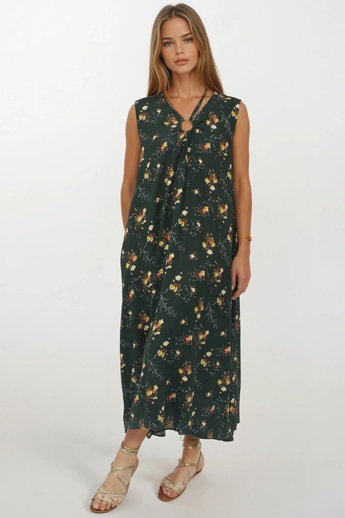 Haki Aksesuar Detaylı Desenli Maxi Boy Çift Cepli Elbise Elbise