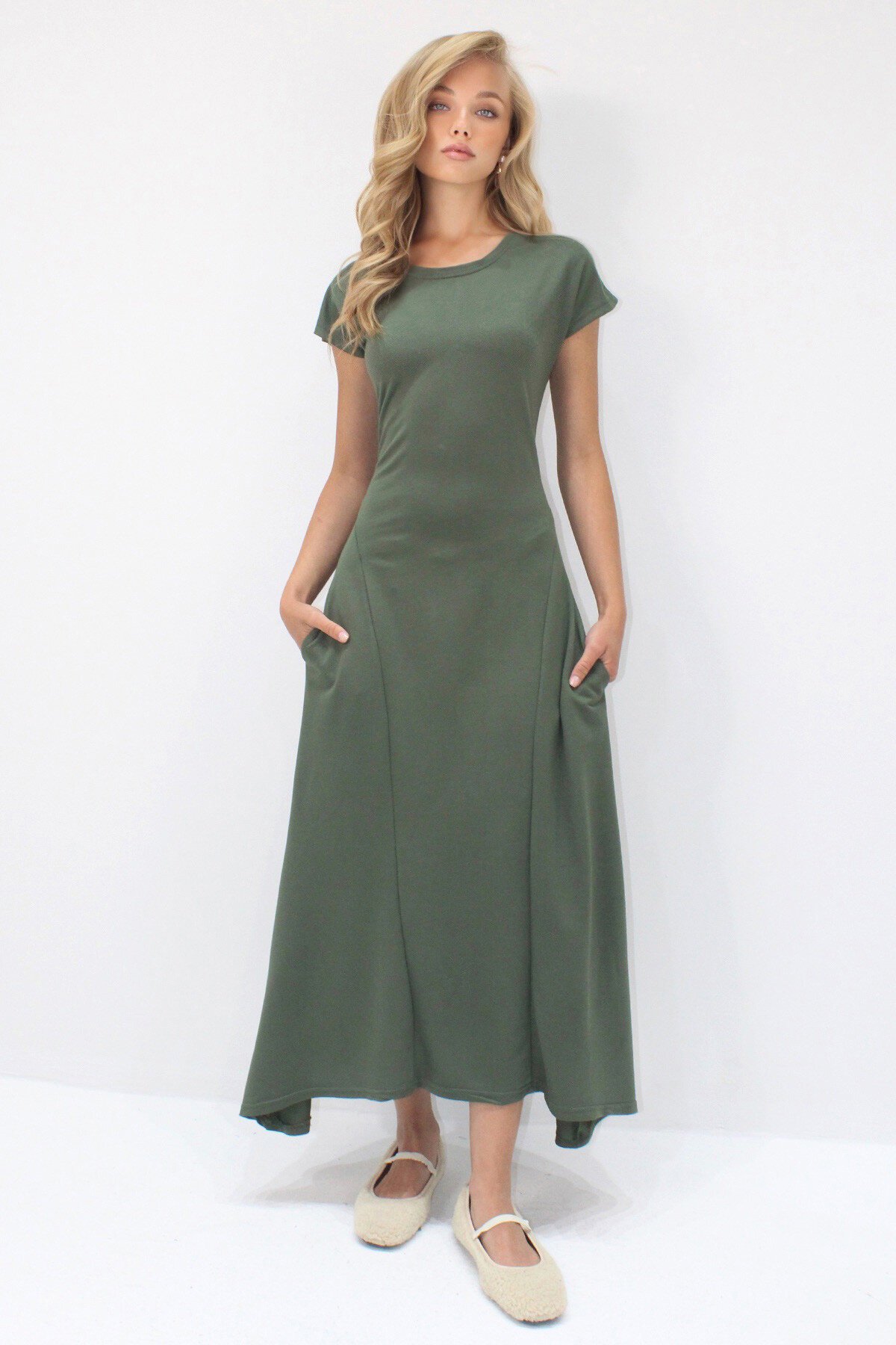 Haki Bisiklet Yaka Çift Cepli Dikiş Detaylı Kolsuz Modal Kumaş  Elbise