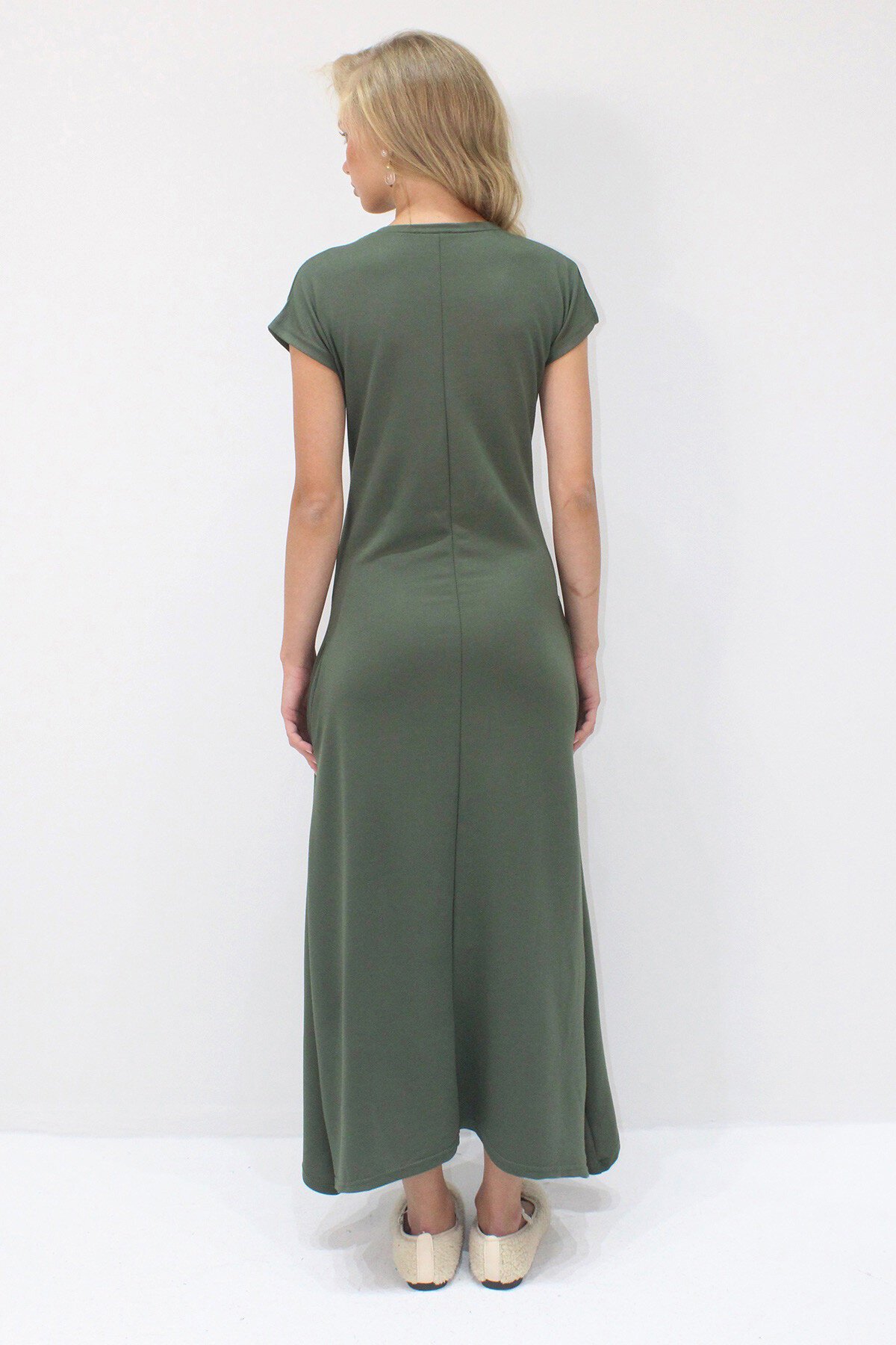 Haki Bisiklet Yaka Çift Cepli Dikiş Detaylı Kolsuz Modal Kumaş  Elbise