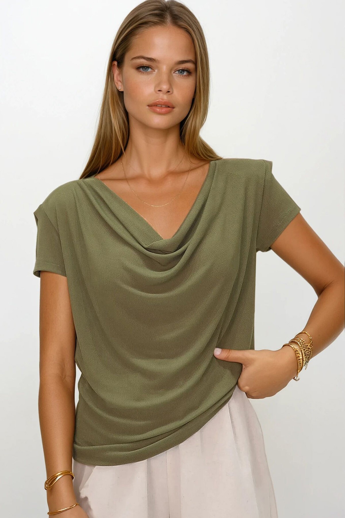 Haki Degaje Yaka Dökümlü Vatkalı Örme Bluz