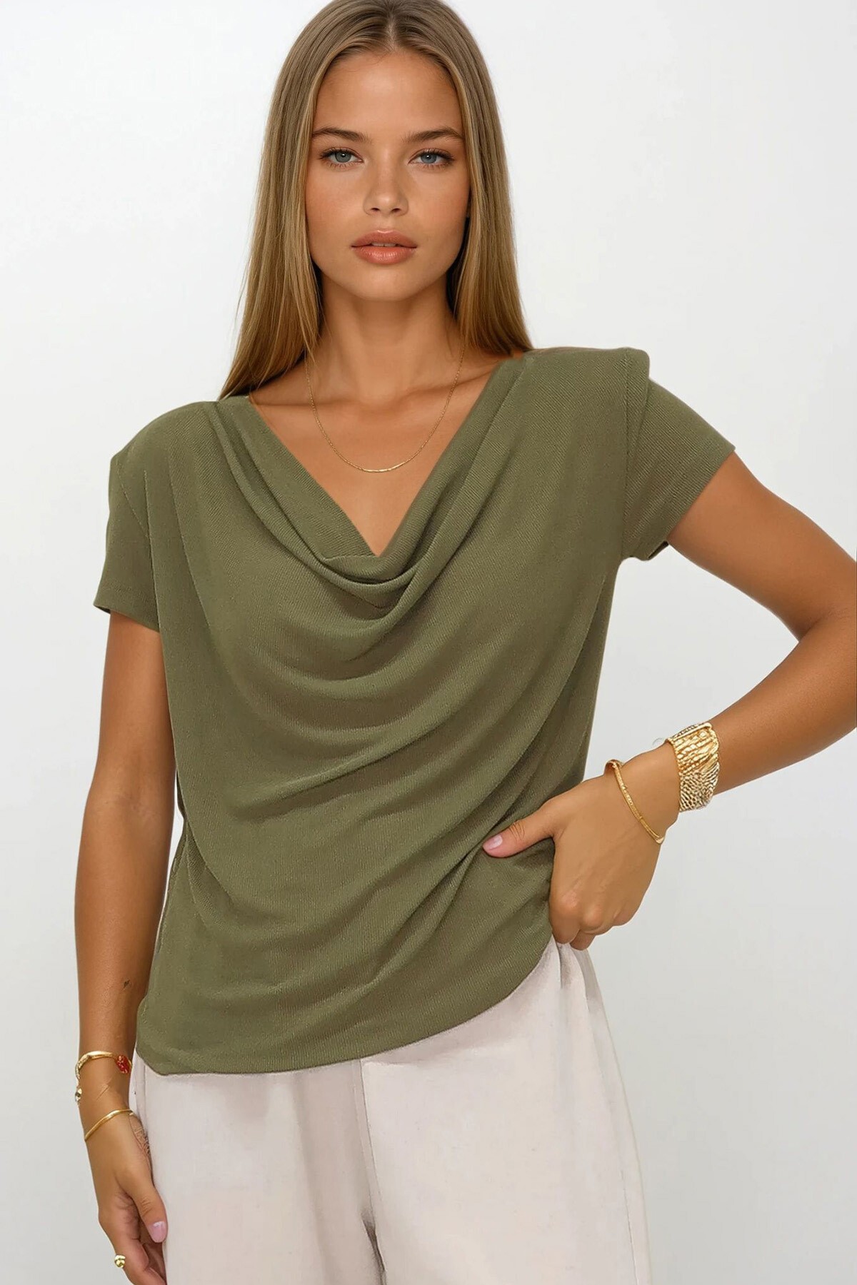 Haki Degaje Yaka Dökümlü Vatkalı Örme Bluz