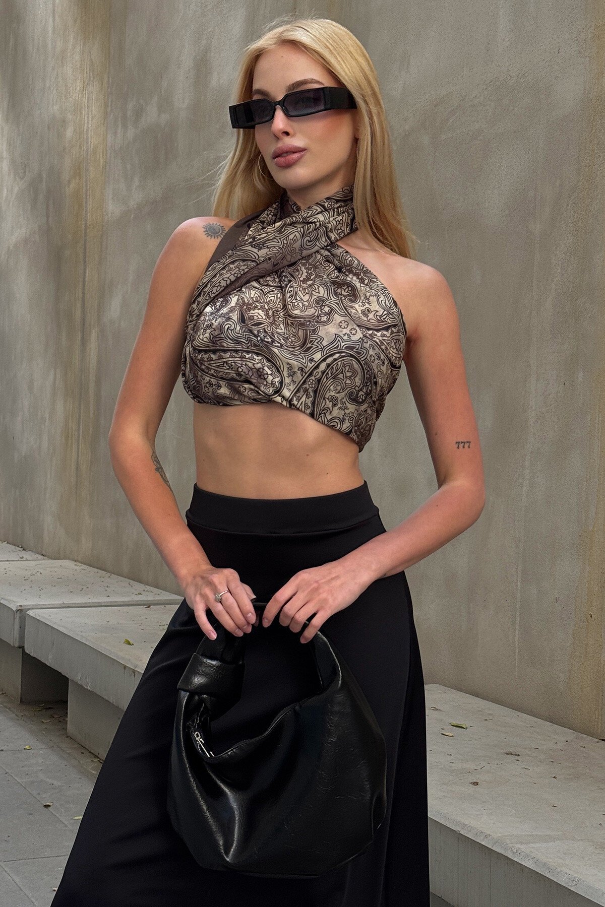 Haki Etnik Desenli Fular Büstiyer