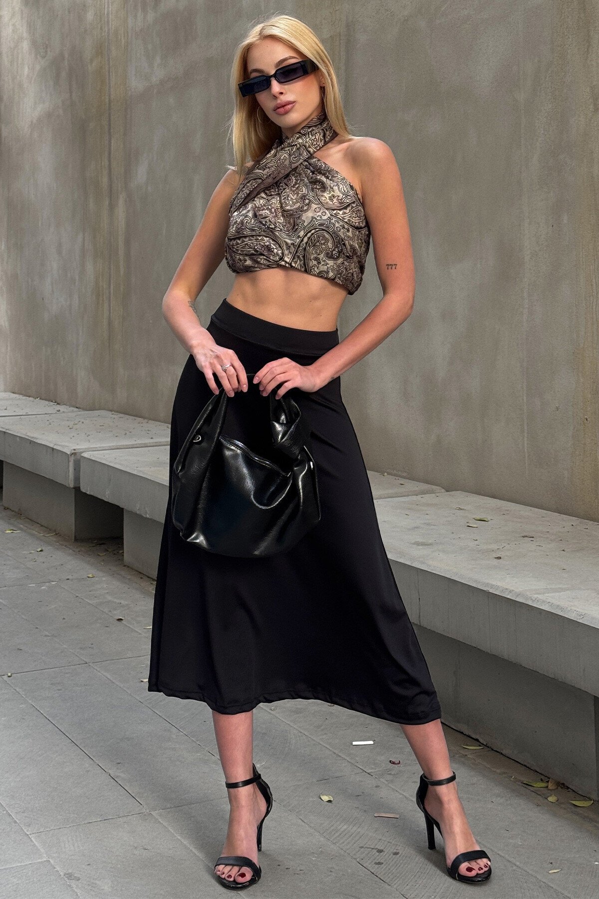 Haki Etnik Desenli Fular Büstiyer