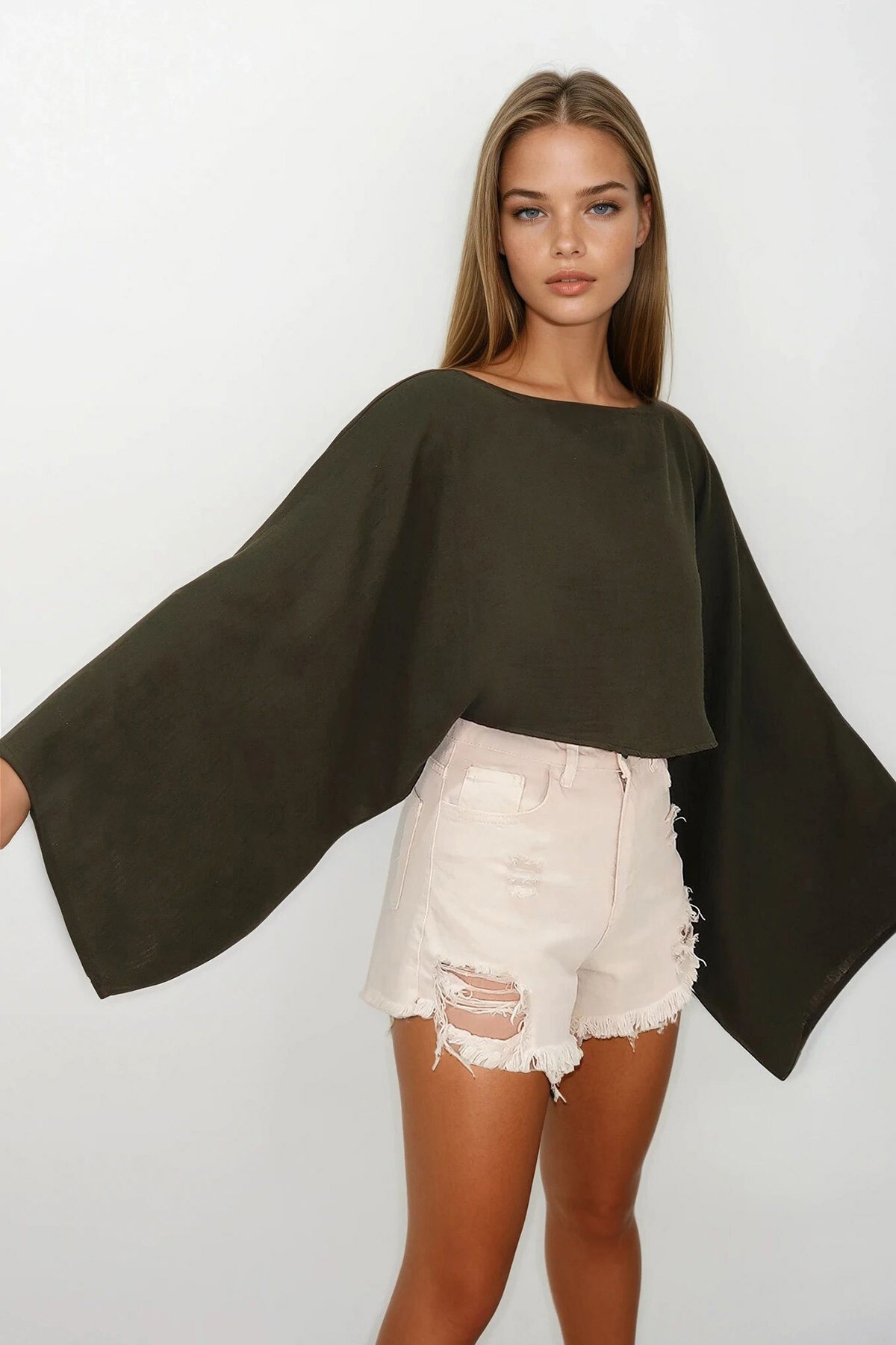 Haki Kayık Yaka Yarsa Kollu Crop Müslin Bluz