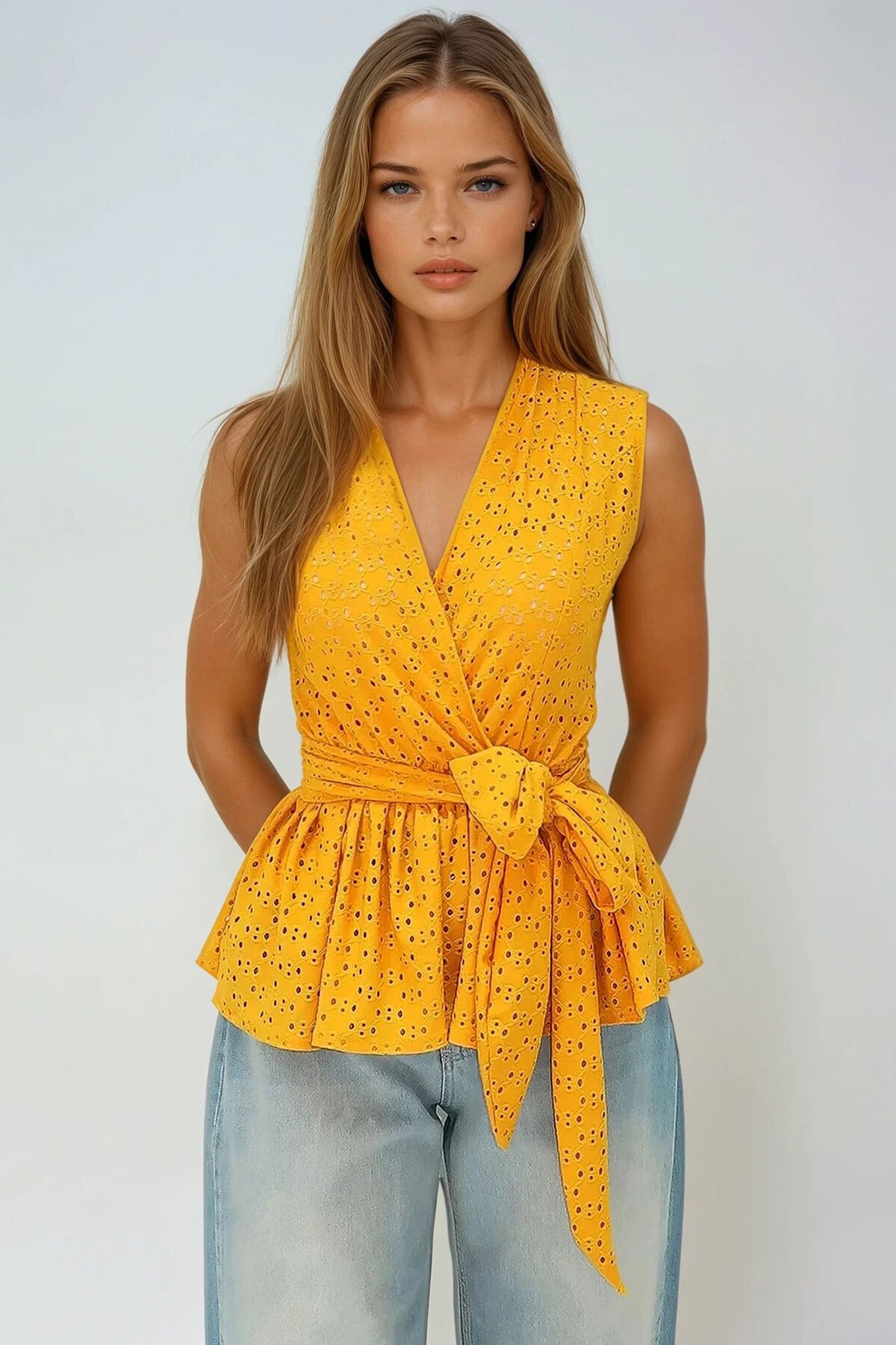 Hardal Kruvaze Yaka Kendinden Kuşaklı Eteği Volanlı Güpür Bluz