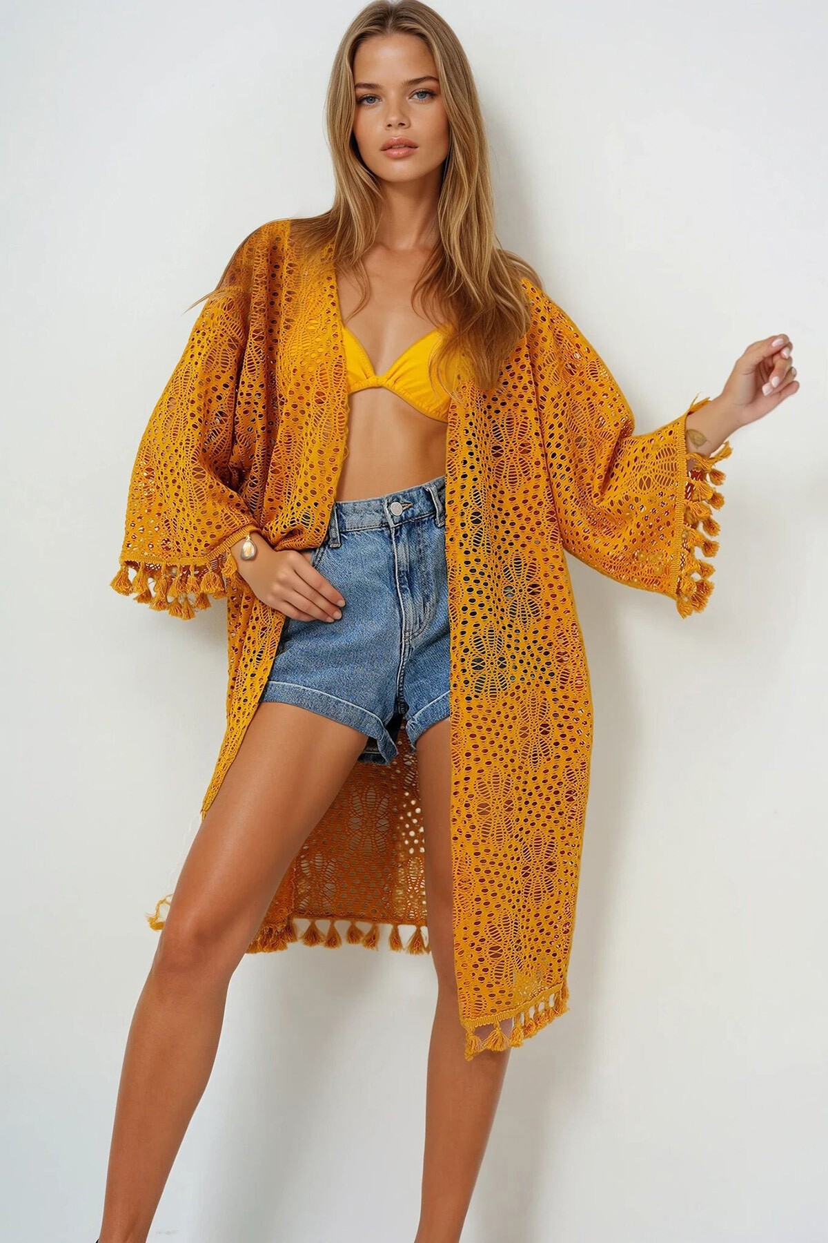 Hardal Sarısı Delik Ajurlu Püsküllü Kimono