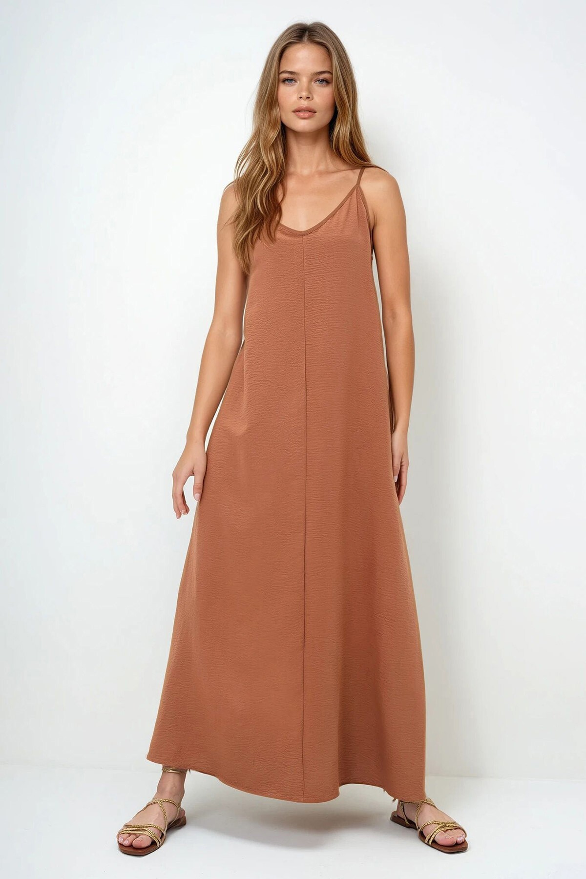 Kahverengi Ayarlanabilir Askılı V Yaka Aerobin Yazlık Elbise