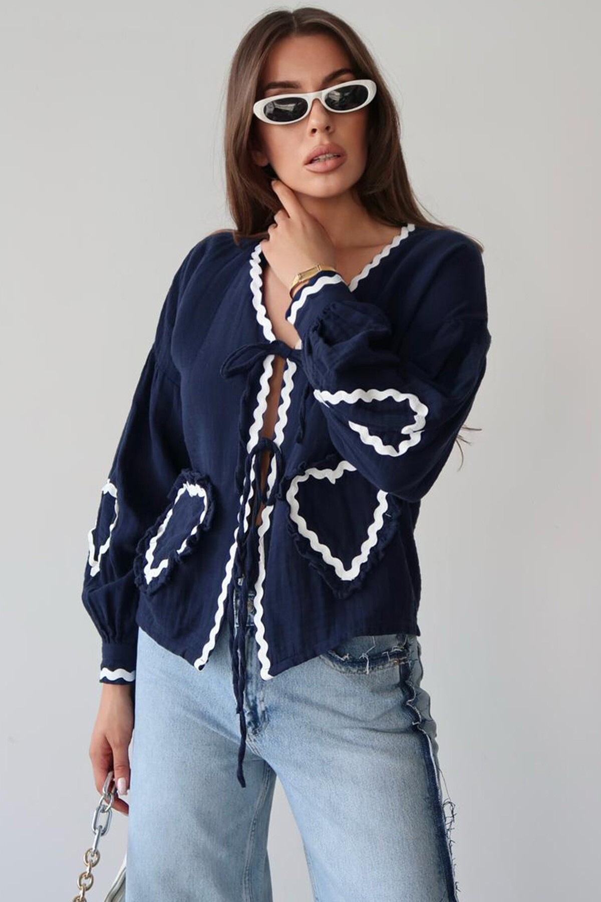 Lacivert Kalp Nakışlı Bağlamalı Mevsimlik Ceket