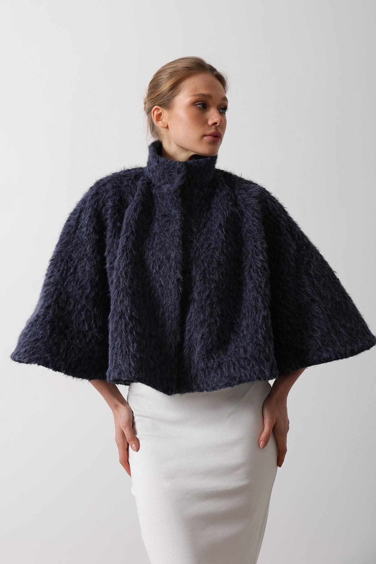 İndigo Düğme Kapamalı Astarlı Kaşe Panço