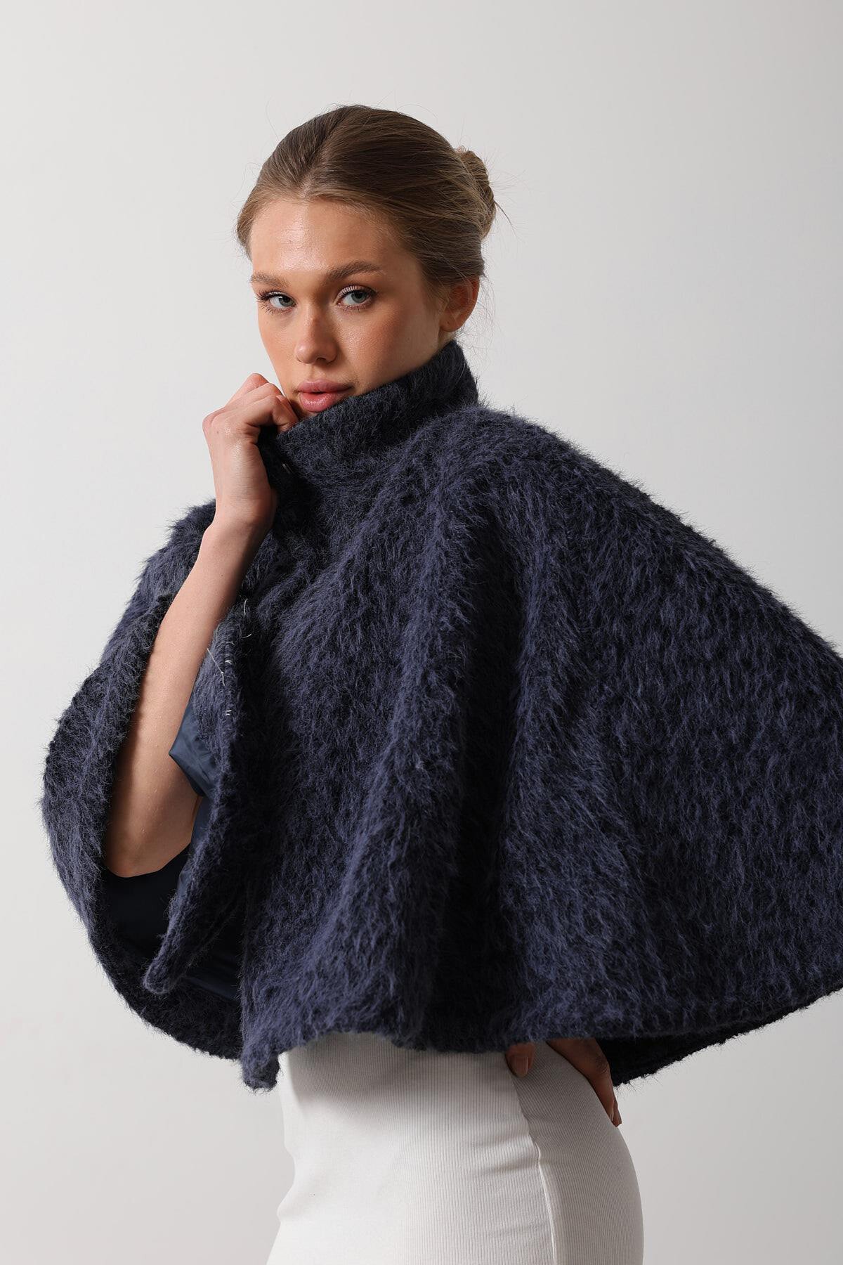 İndigo Düğme Kapamalı Astarlı Kaşe Panço