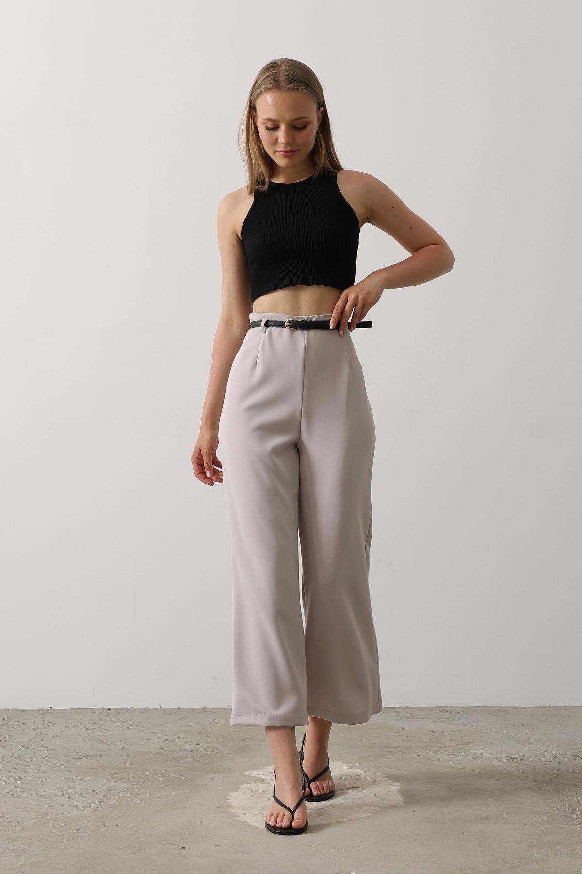 Gri Kemerli Pens Detaylı Fermuarlı Pantolon
