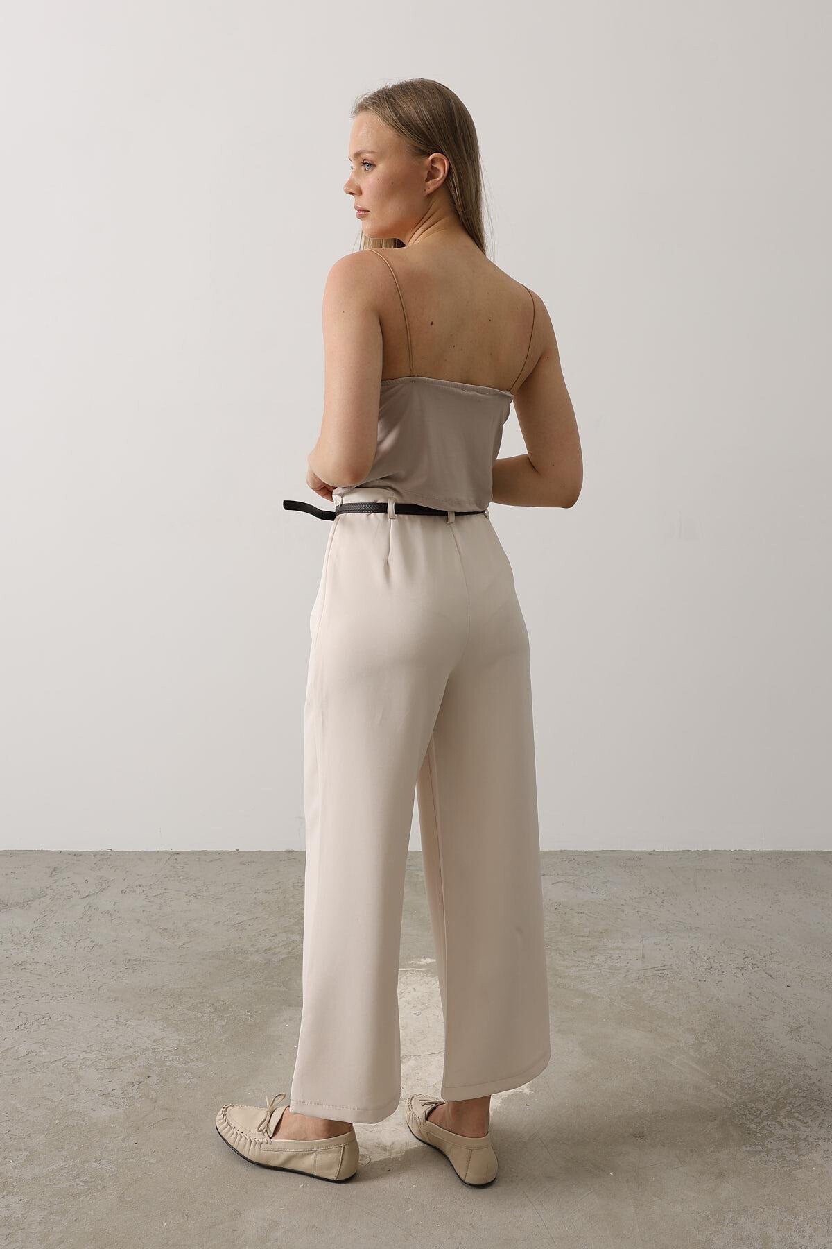 Bej Kemerli Pens Detaylı Fermuarlı Pantolon