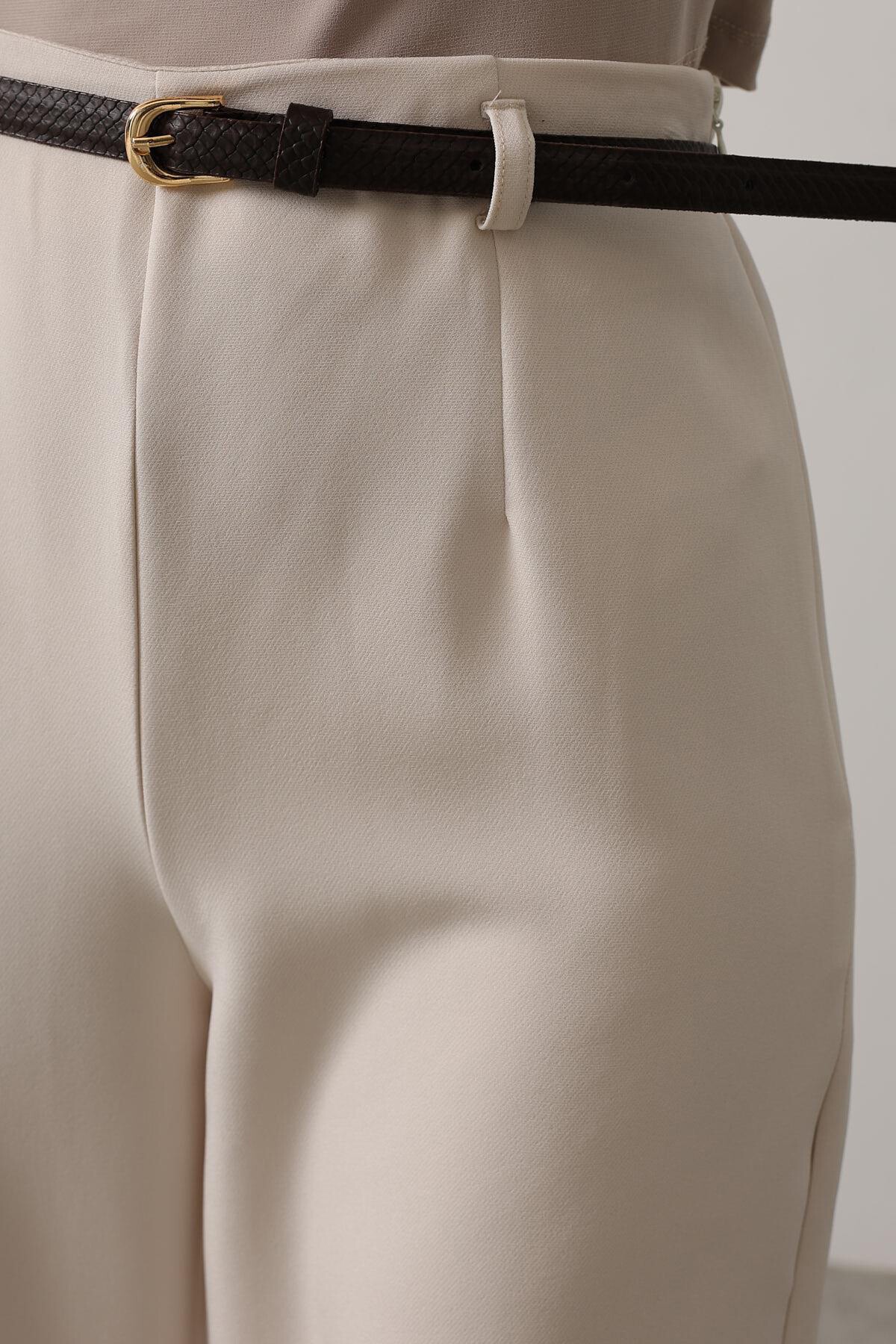 Bej Kemerli Pens Detaylı Fermuarlı Pantolon