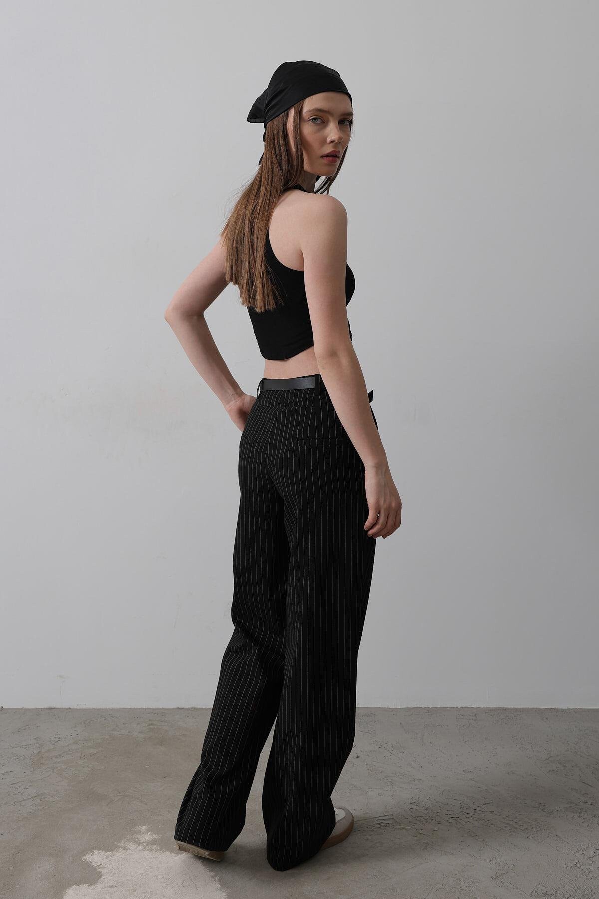 Siyah Beyaz Çift Cepli Kemerli Çizgili Palazzo Pantolon