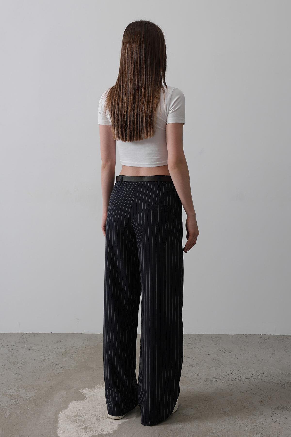 Lacivert-Beyaz Çift Cepli Kemerli Çizgili Palazzo Pantolon